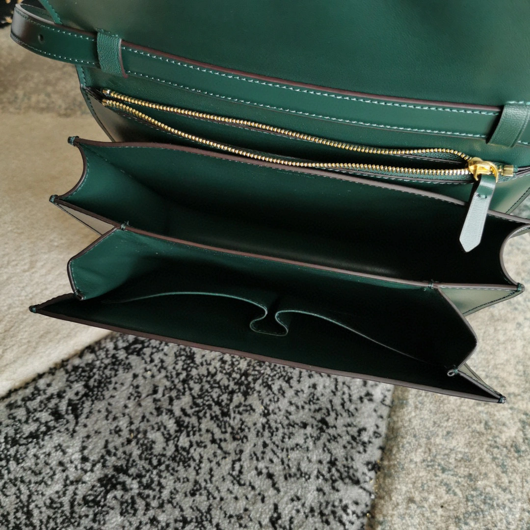 CLASSIC BOXTM ，Calf leather item:B-B095B1279