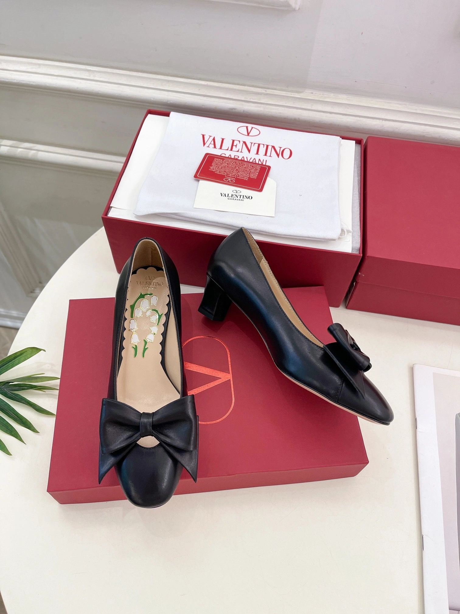 COCO-- V1859ti9o 6W2S0LB5DDT0NO Heel height：4CM Roman Stud goatskin item:D-X000L2555