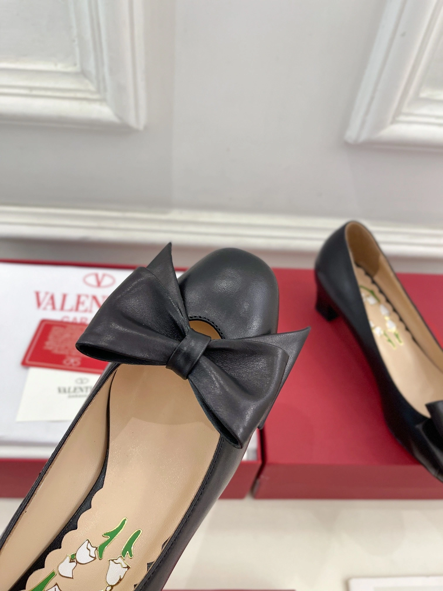 COCO-- V1859ti9o 6W2S0LB5DDT0NO Heel height：4CM Roman Stud goatskin item:D-X000L2555