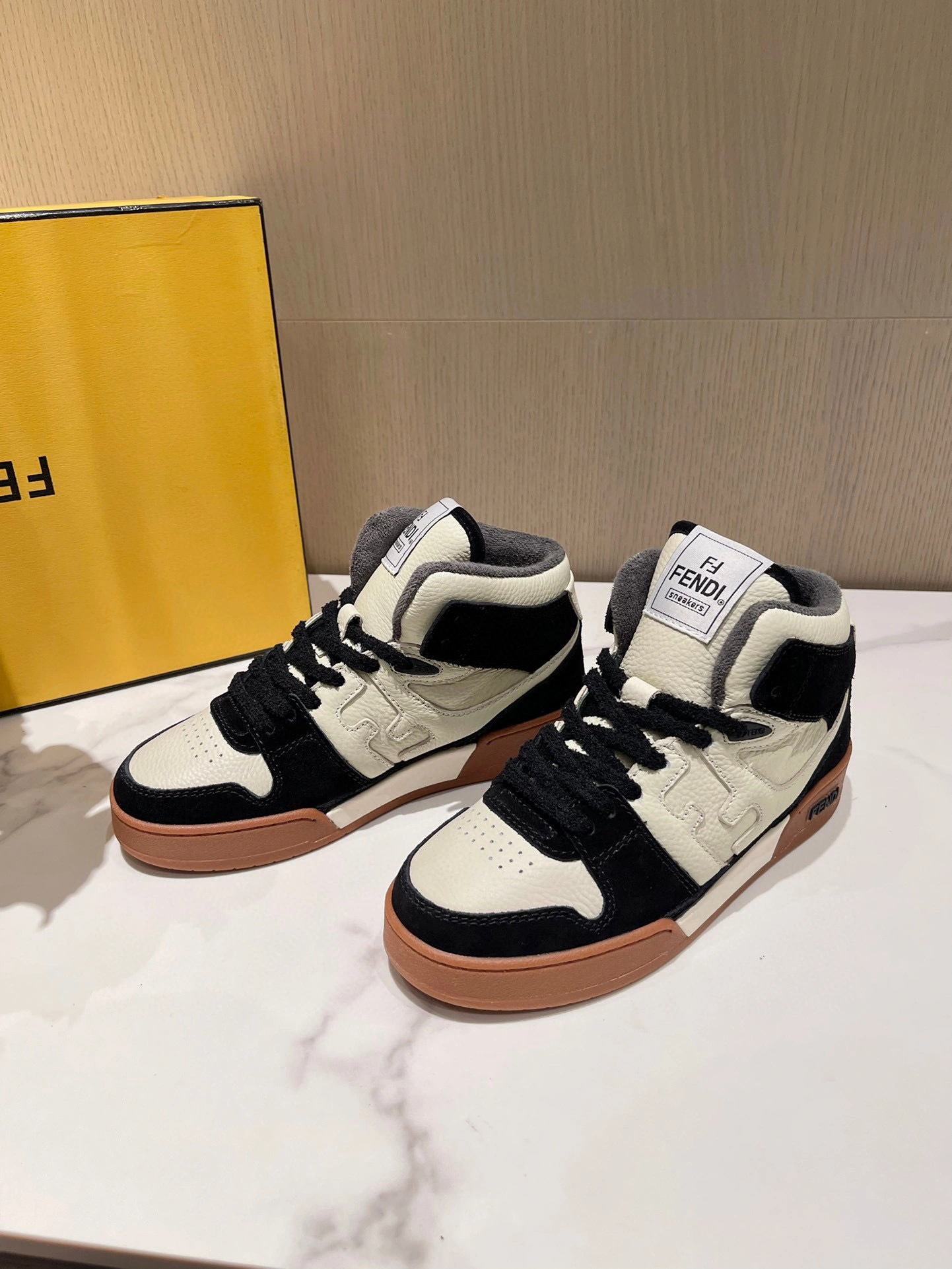 COCO--- 8E8358AHH2F1FZB item:B-X03L1933