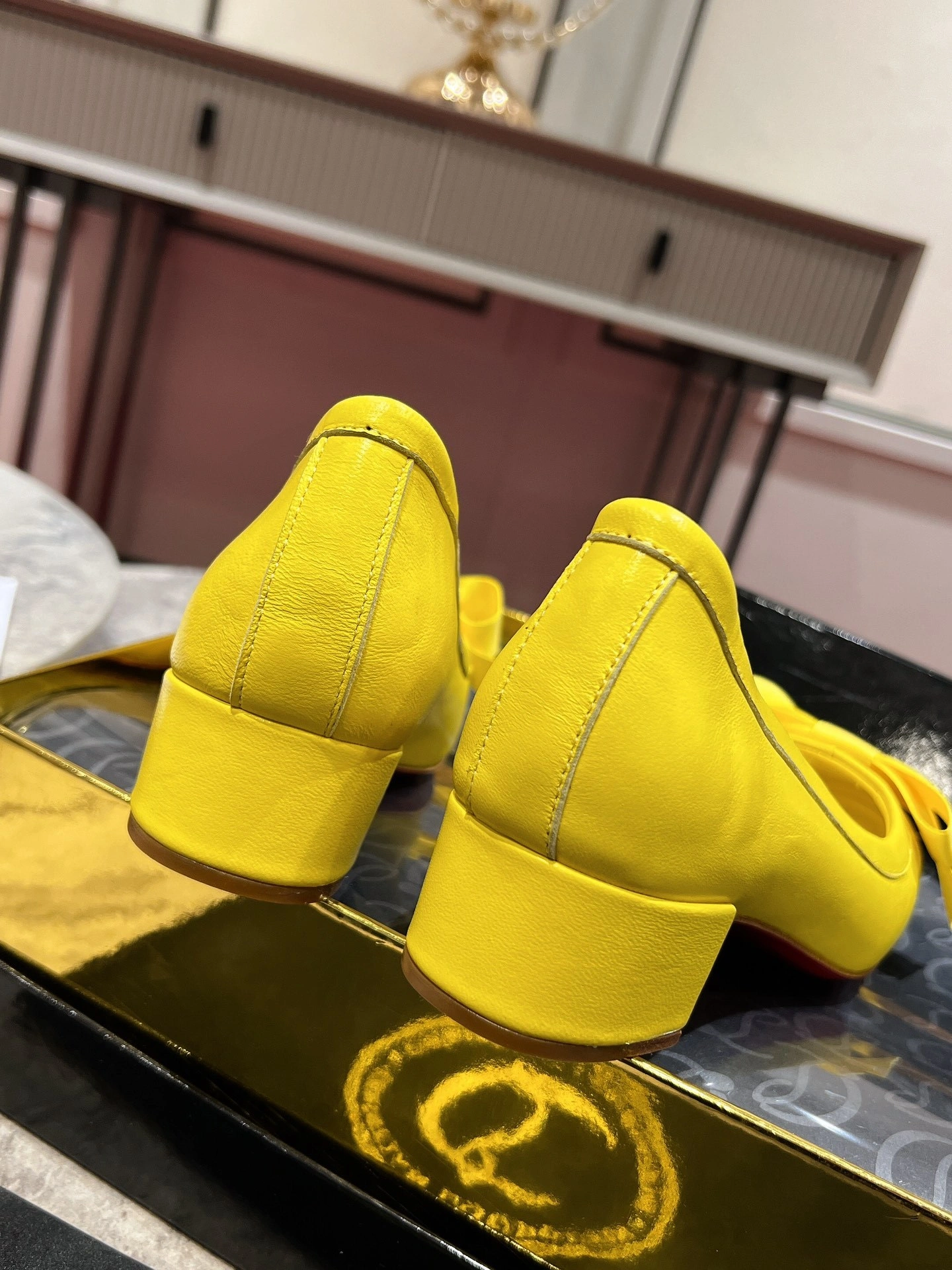 COCO--- 8ou2ou 1240204Y385 Heel height：3CM item:D-X062E2036W