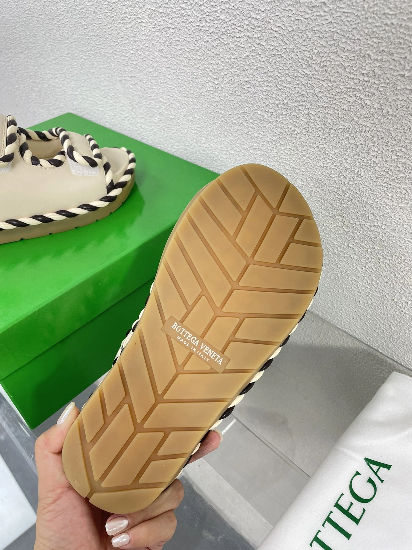 COCO--- V595t1 775343VBSDJ2922 sheepskin item:D-X062E2010W