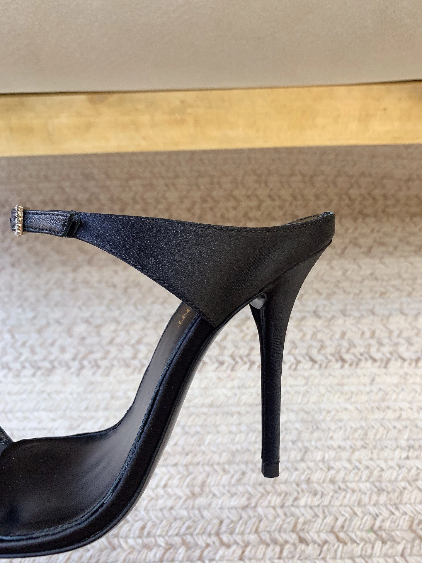 COCO--- Yv5s 7421789QN004035 Heel height：10CM item:D-X062E2021W