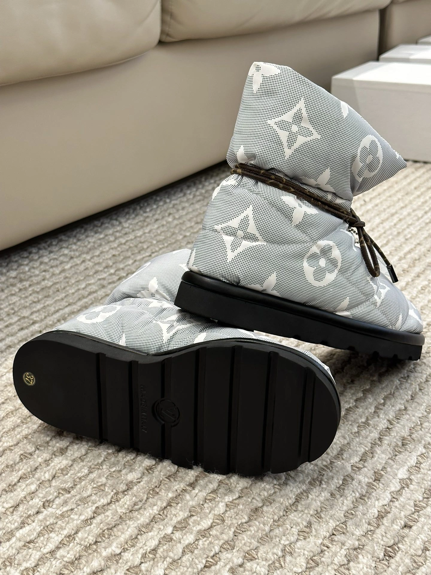 COCO-- 1AALXO item:C-X02K0344