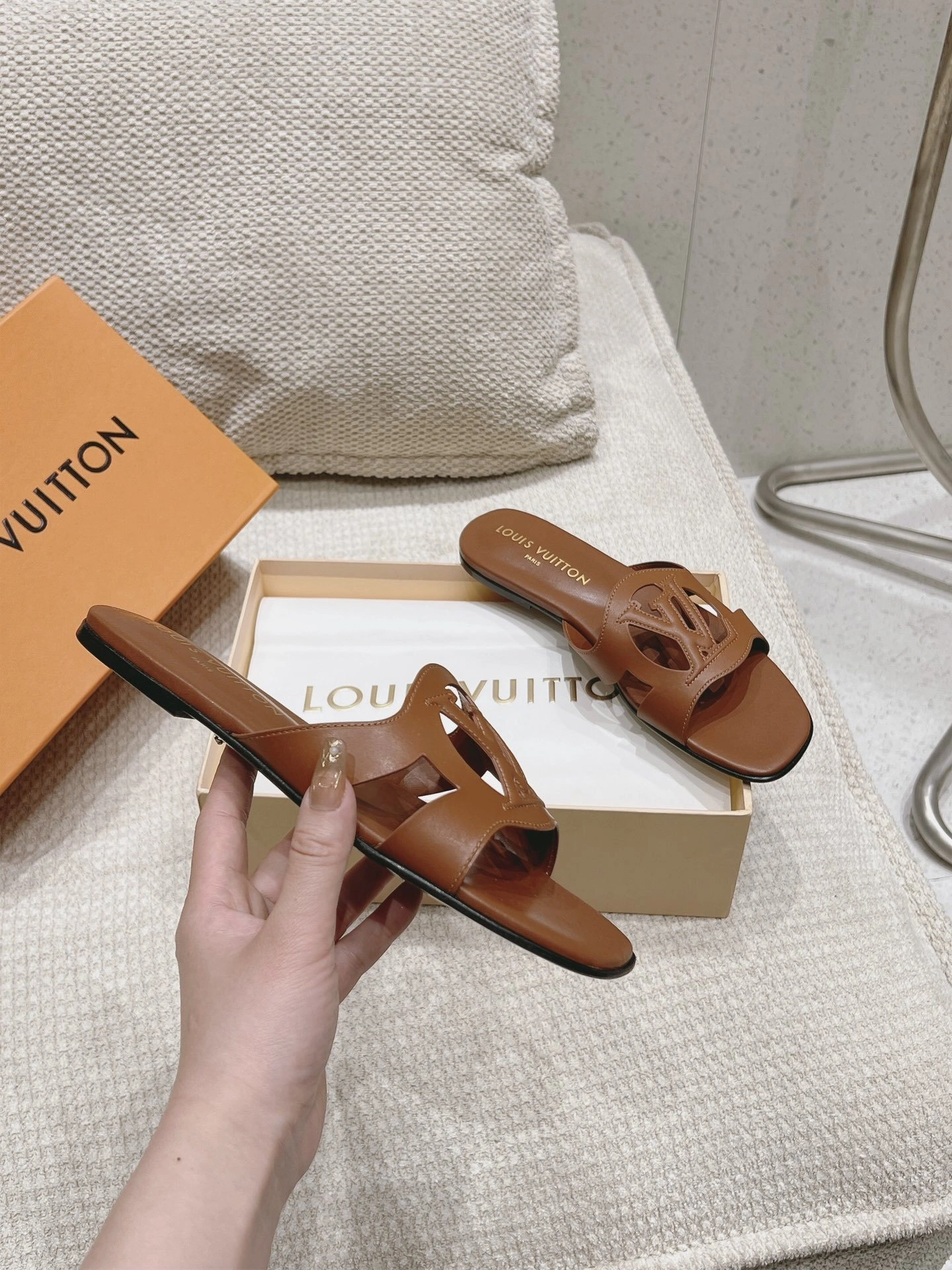 COCO-- 1ABP1L cowhide sheepskin item:D-X158D1034