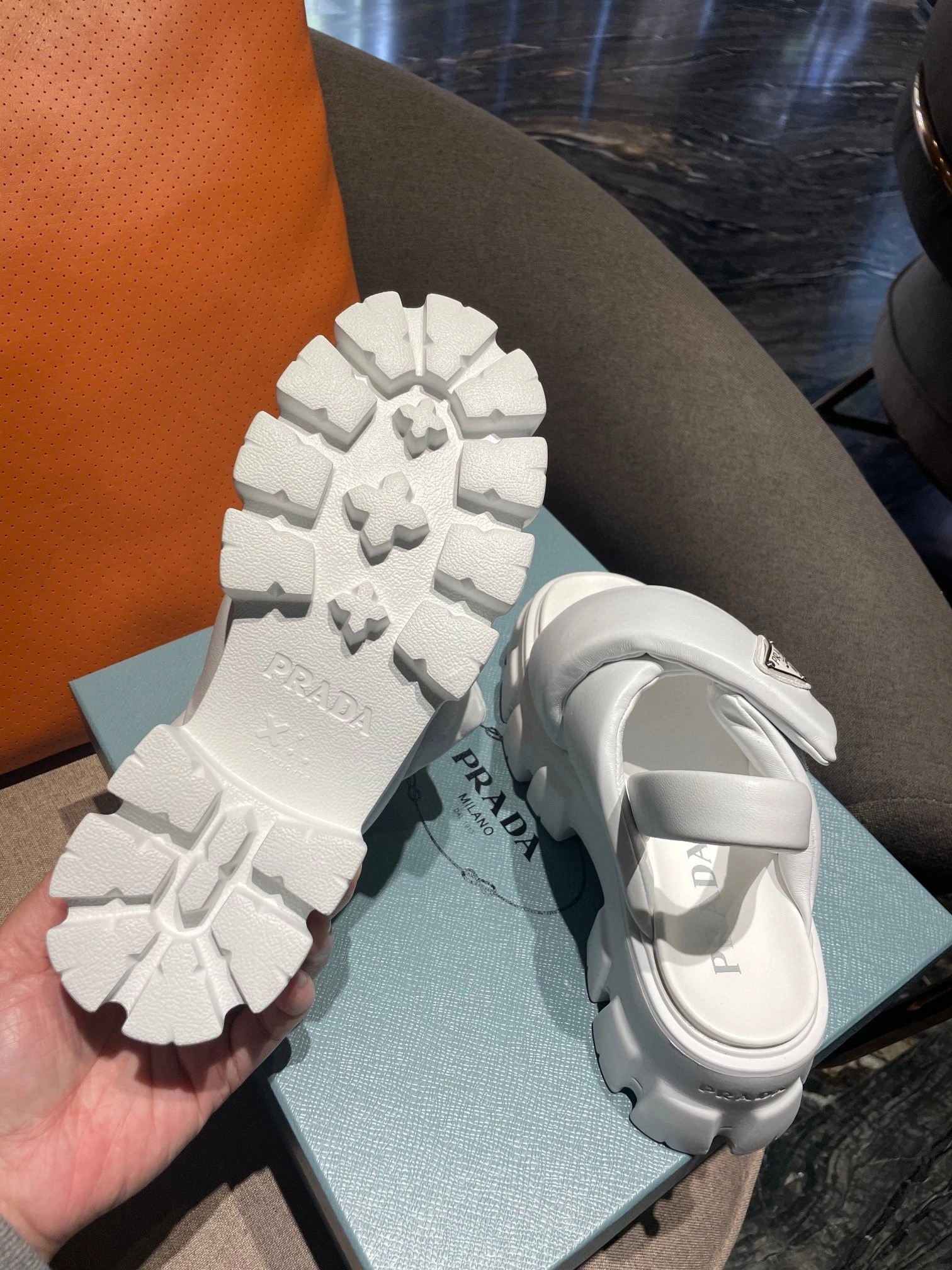 COCO-- 1X123N_2DL8_F0009_F_055 6cm Heel height item:C-X304C1605