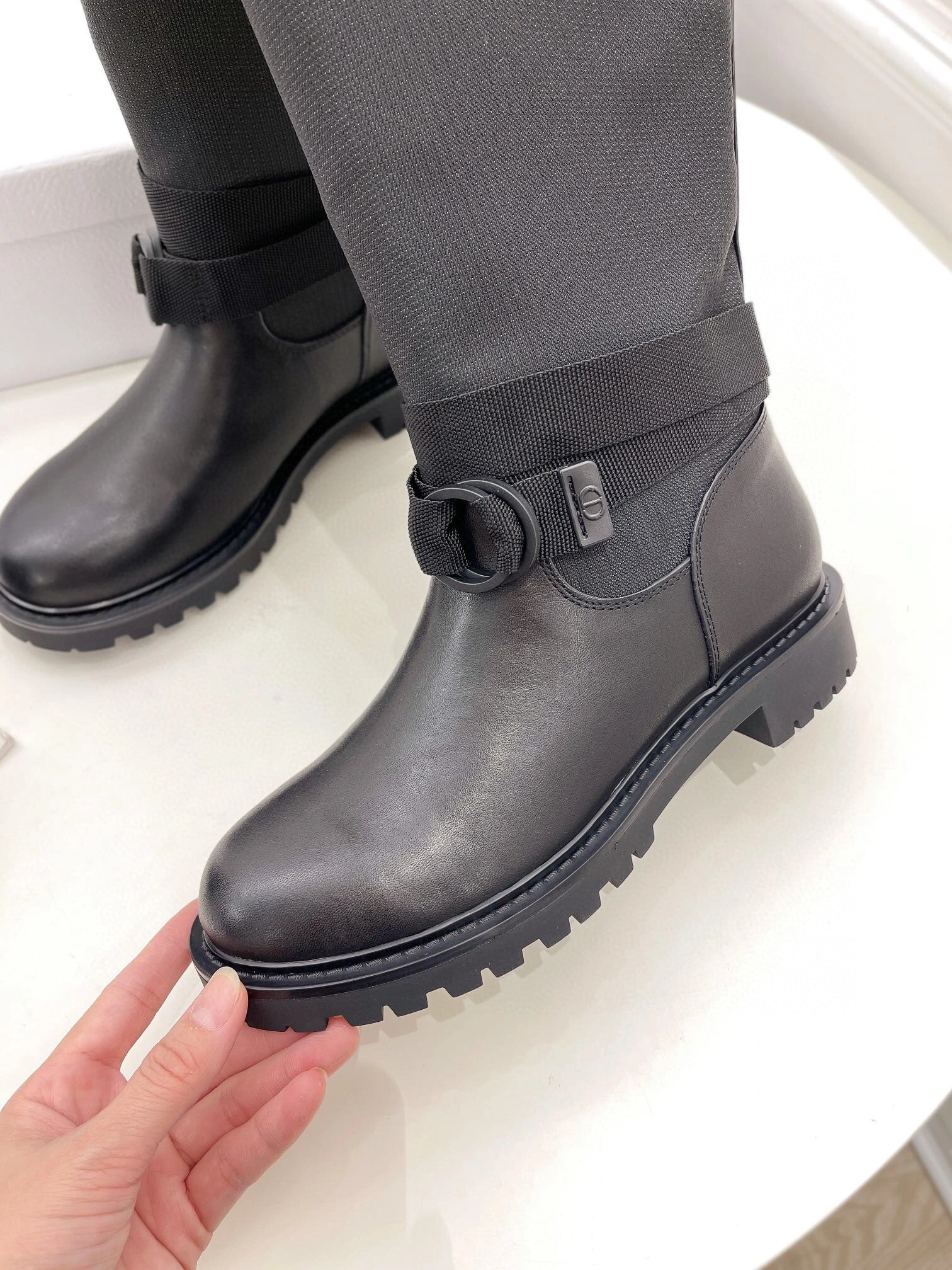 COCO-- 2022 ˢˢ KCI611SCN_S20X Calfskin item: B-X150J2110