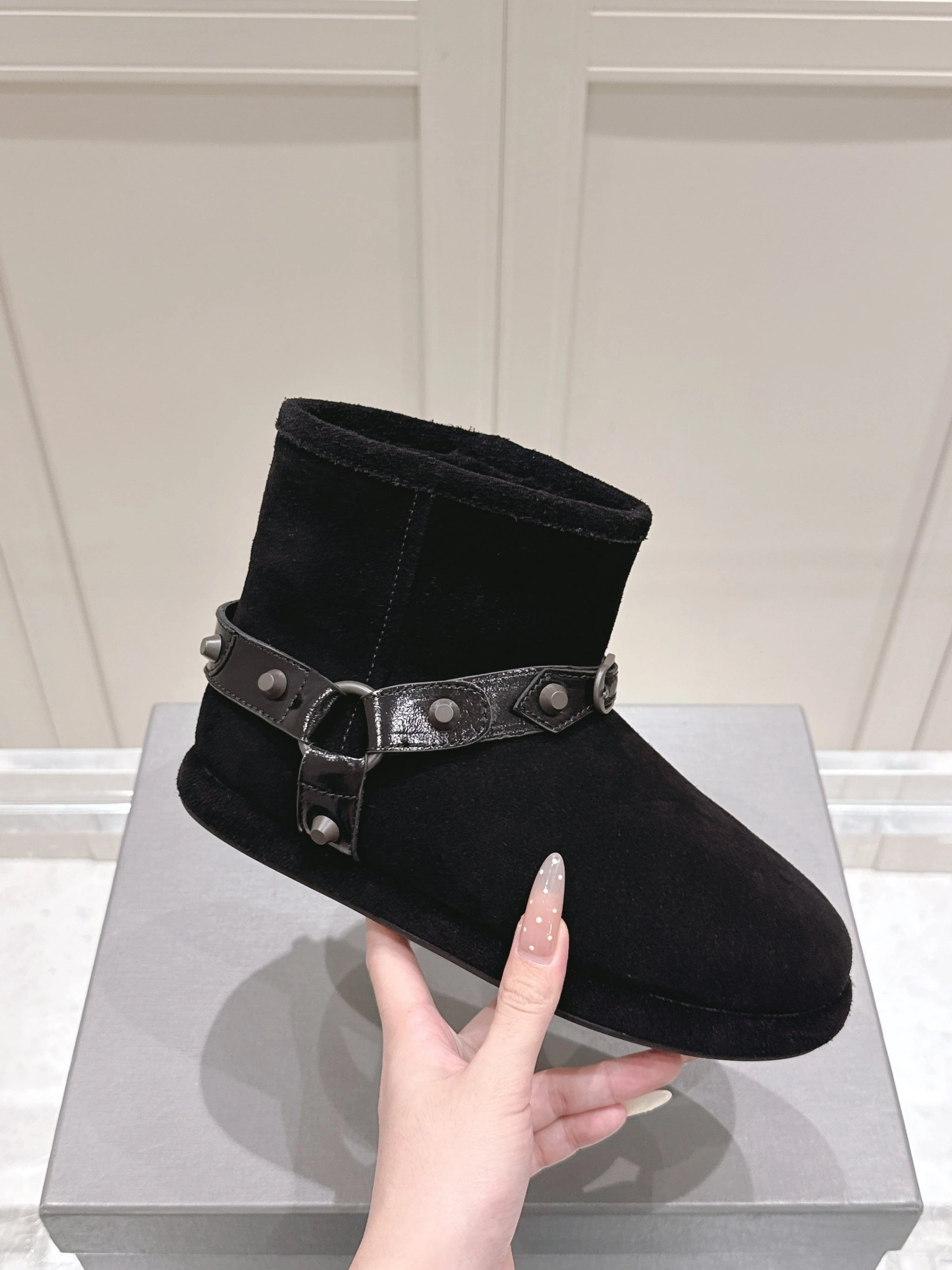 COCO-- 218593i161 845895WBFC31081 wool item:E-X000J3027T