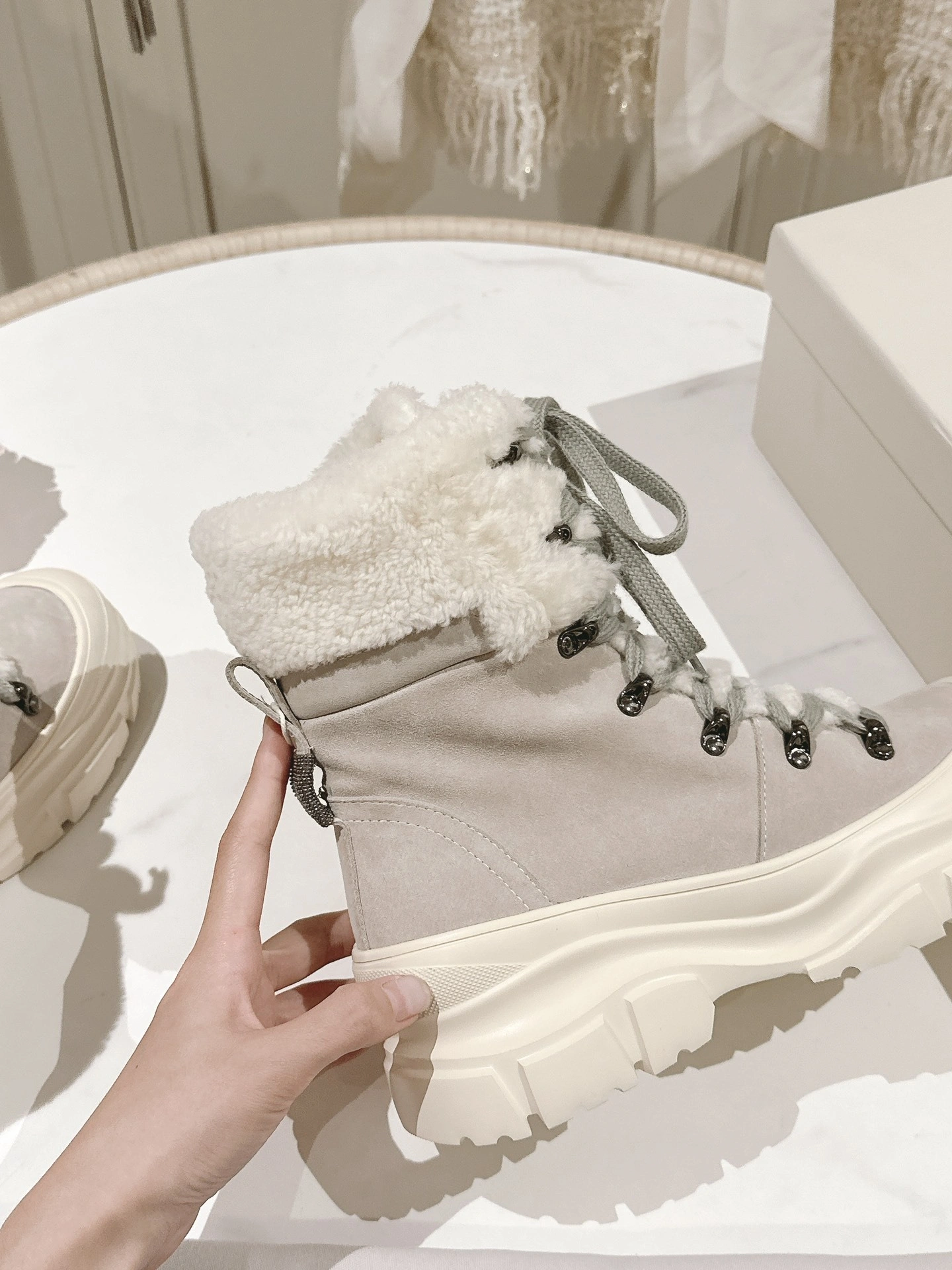 &COCO-- 2ru9588o MZSFG2832C9593 cowhide wool item:D-X062L1049