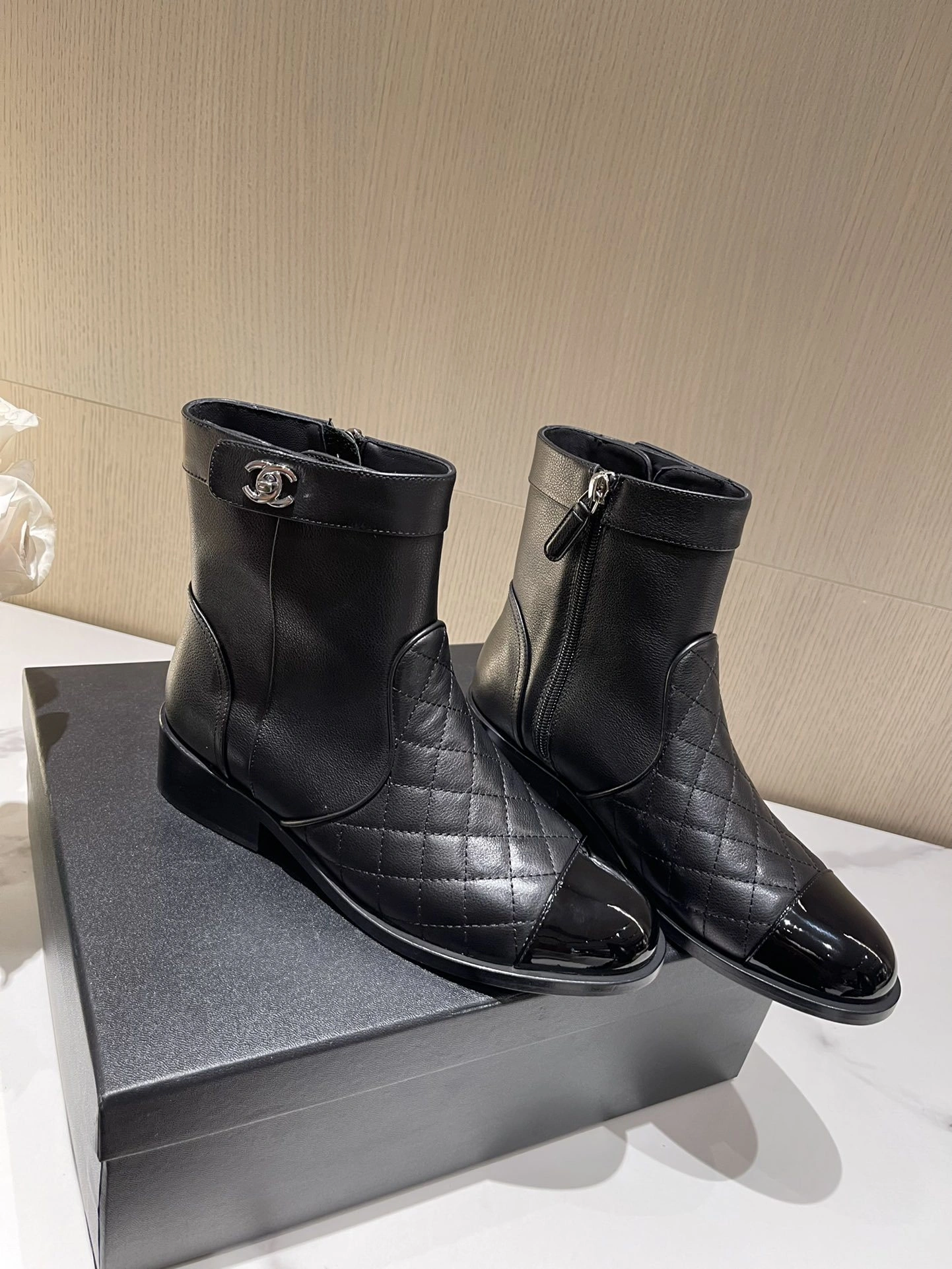 COCO-- 3h1958 G36763 Y55020 94305 Heel height：5CM item:E-X003J3021T