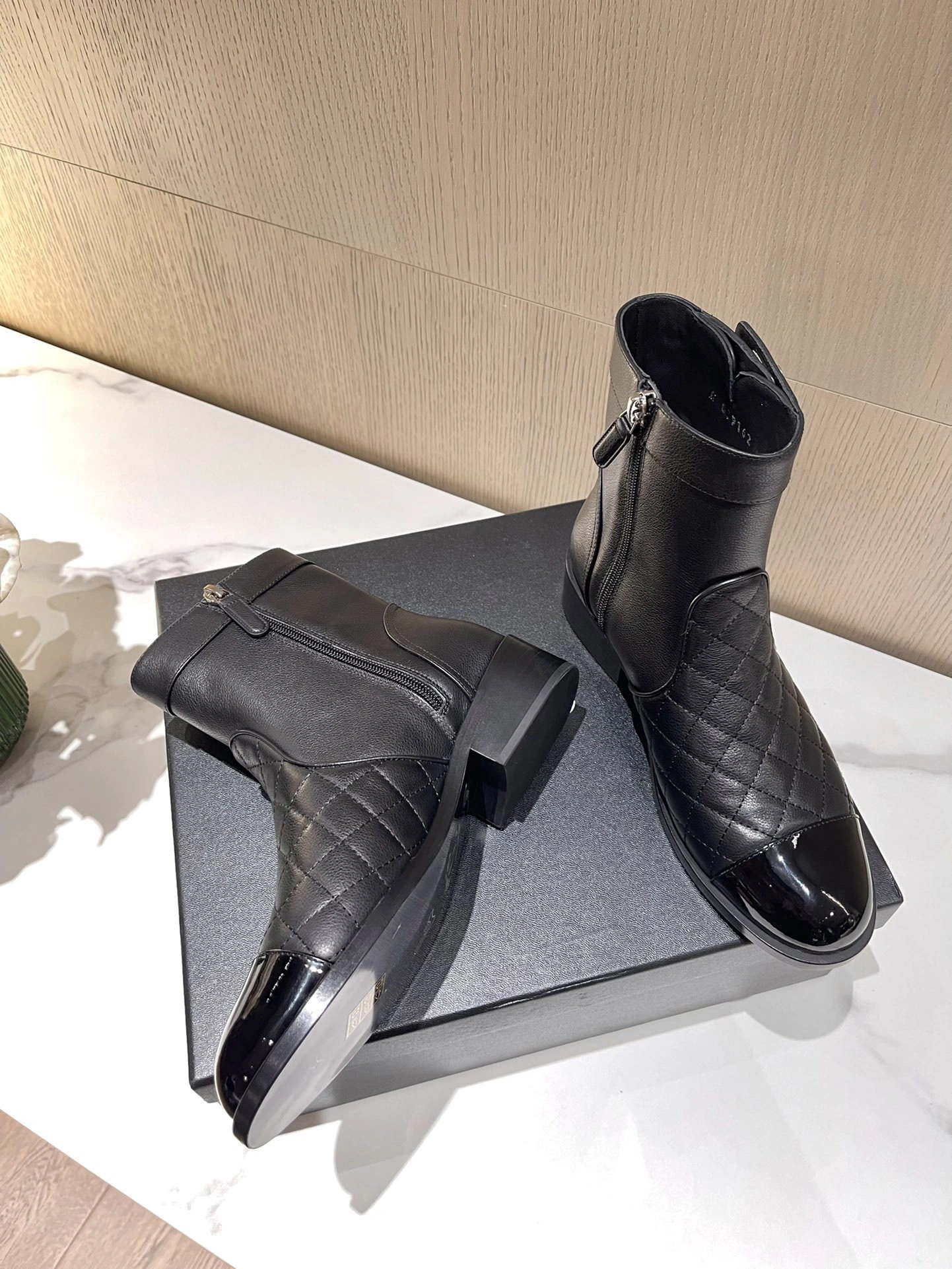 COCO-- 3h1958 G36763 Y55020 94305 Heel height：5CM item:E-X003J3021T
