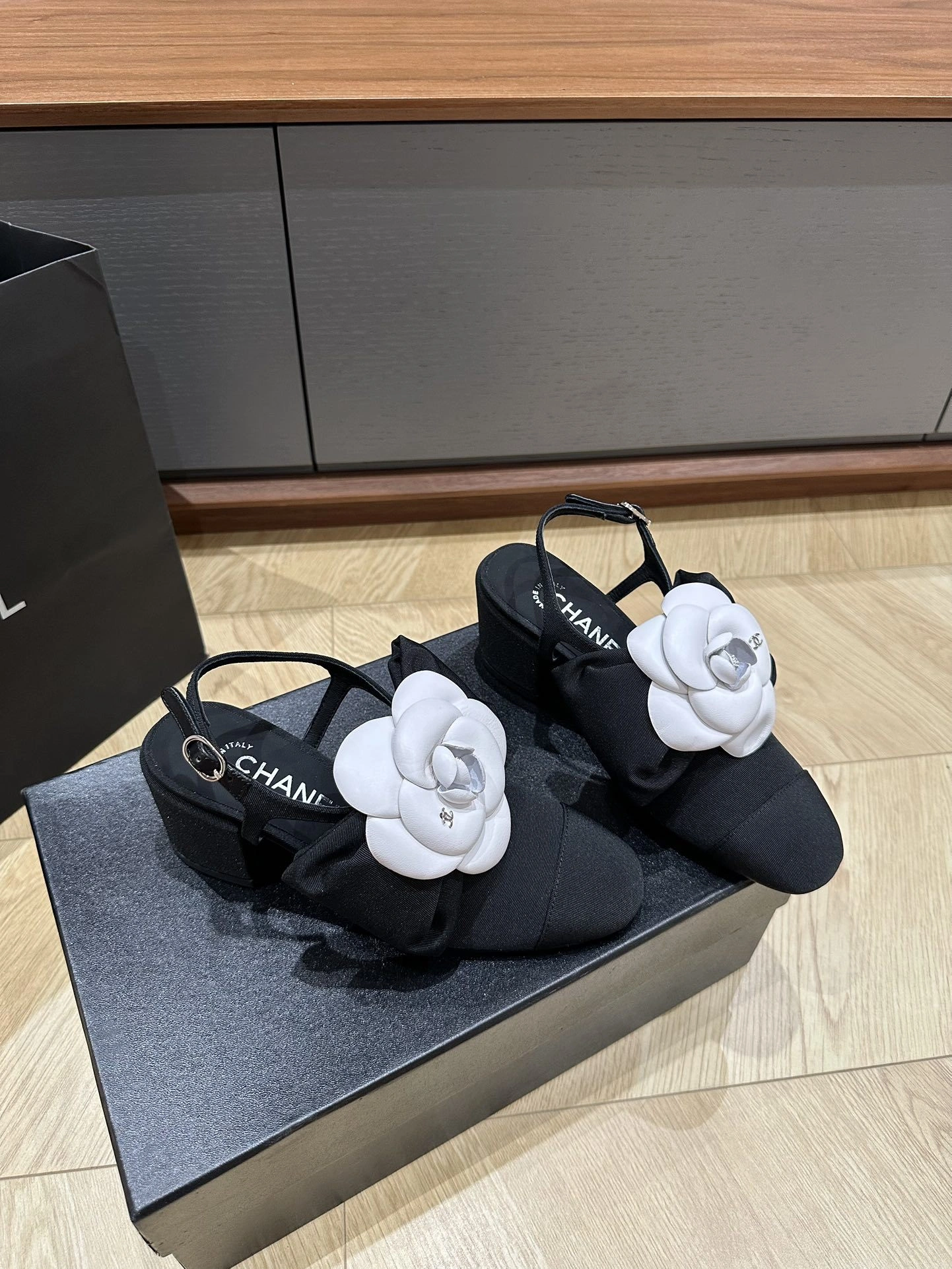COCO-- 3h1958 G45307 X05912 94305 sheepskin item:D-X03E2168