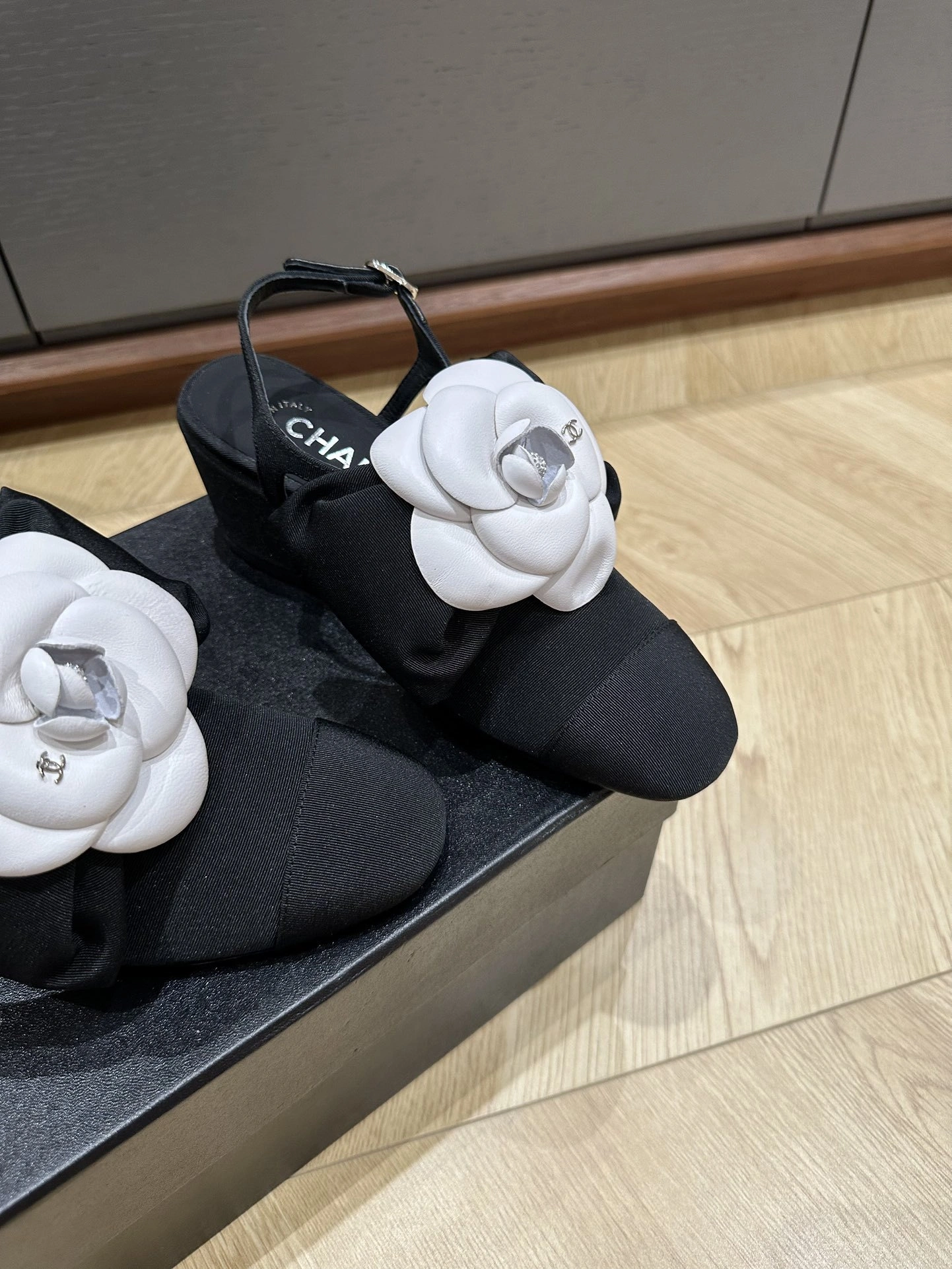 COCO-- 3h1958 G45307 X05912 94305 sheepskin item:D-X03E2168