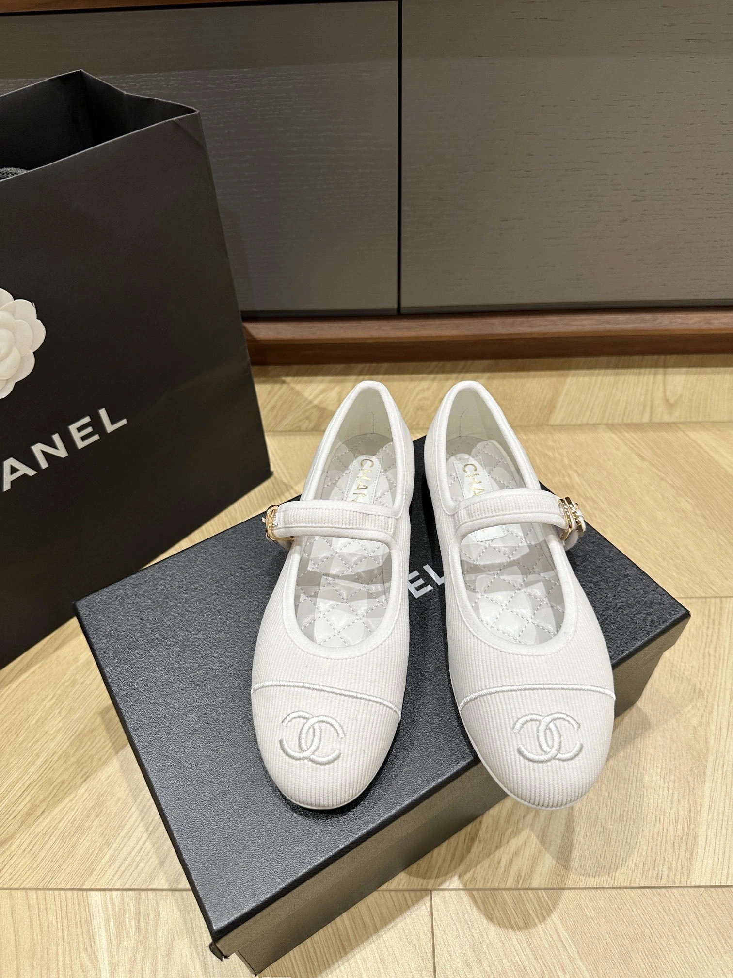 COCO-- 3h1958 G45503 B16406 NX269 sheepskin item:D-X03E2183