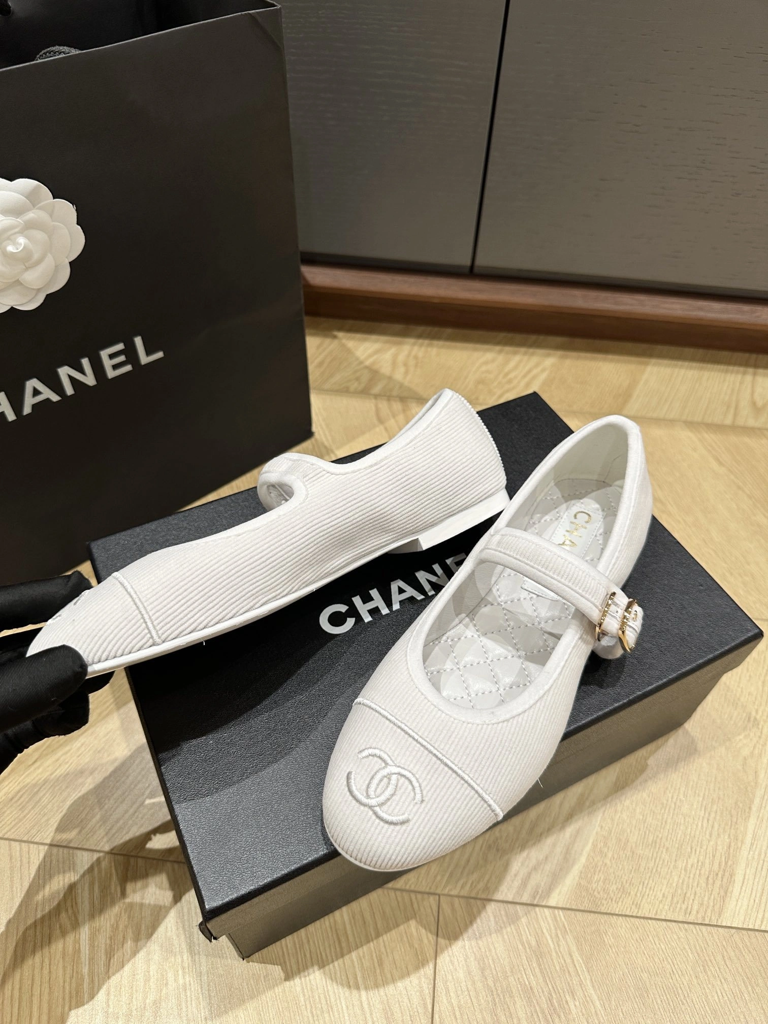 COCO-- 3h1958 G45503 B16406 NX269 sheepskin item:D-X03E2183