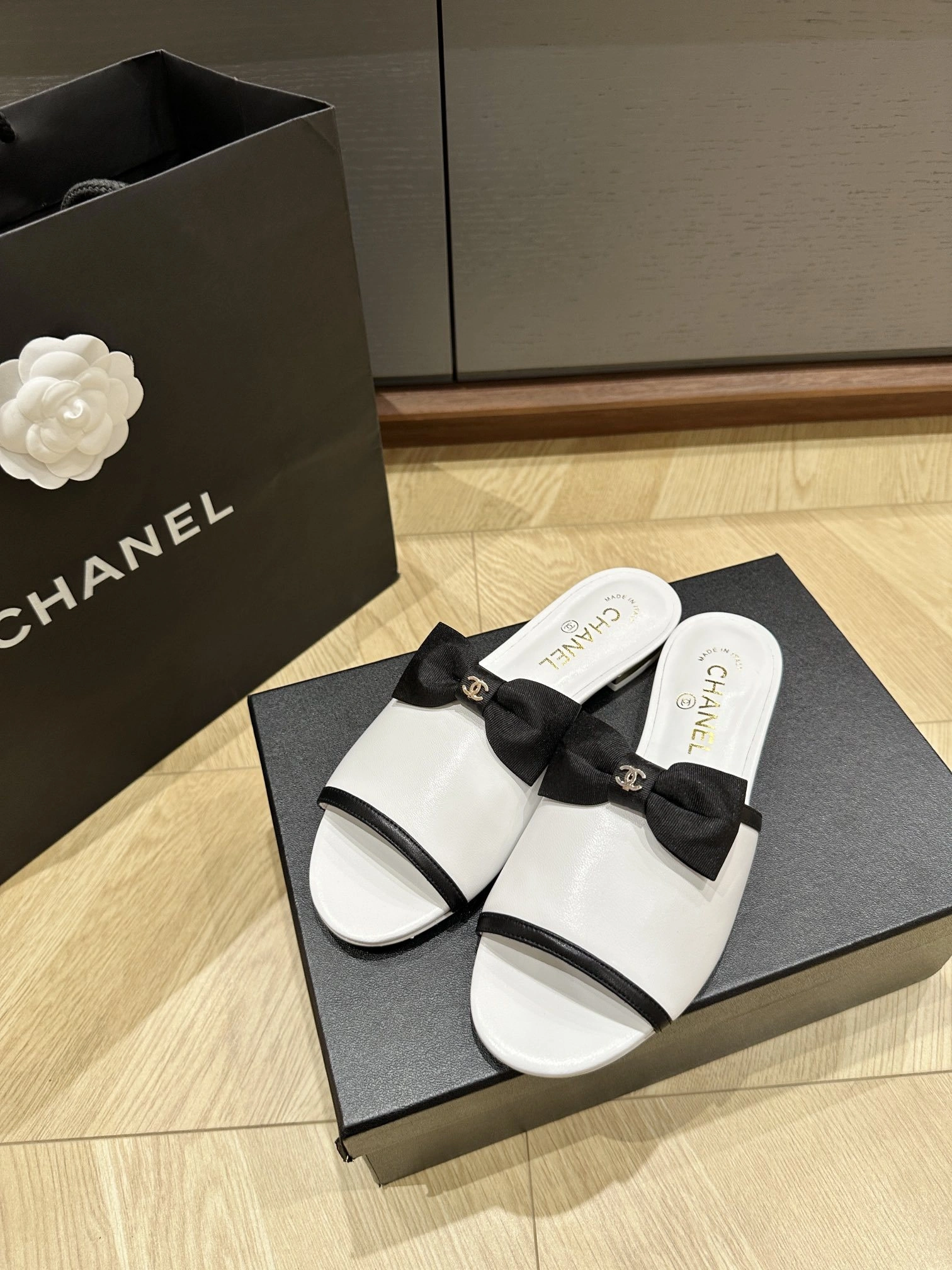 COCO-- 3h1958 G45692 B16597 NX840 sheepskin item:D-X03E2167