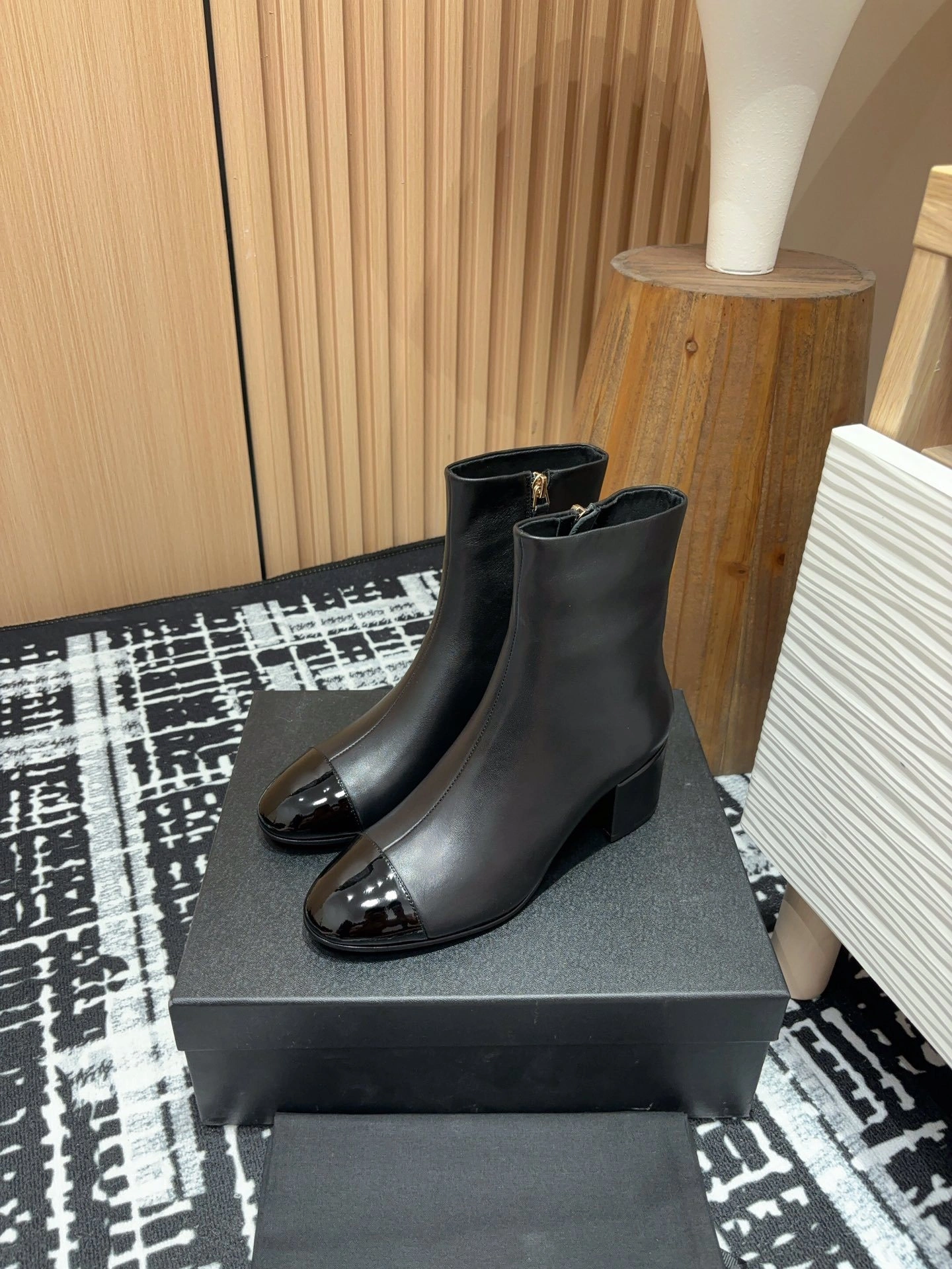 COCO-- 3h1958 G45808 B17311 94305 Heel height：5CM sheepskin item:D-X000J1230