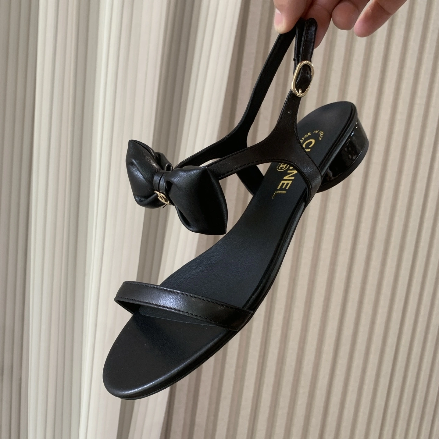 COCO-- 3h1958 G46193 B18985 94305 Heel height：2CM sheepskin item:E-X158D4102