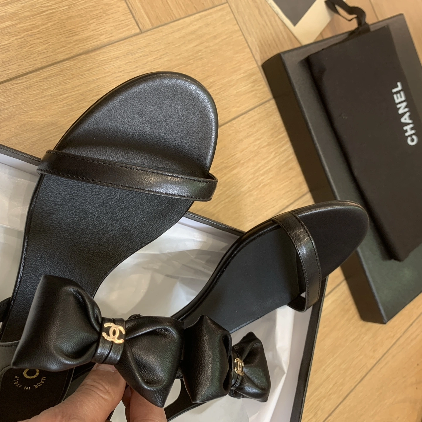 COCO-- 3h1958 G46193 B18985 94305 Heel height：2CM sheepskin item:E-X158D4102