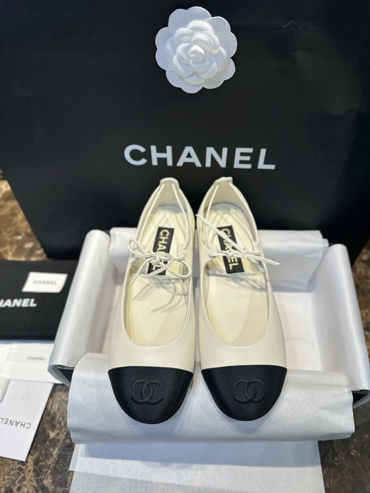 COCO-- 3h1958 G46324 B19725 NAERC item:E-X802K1212