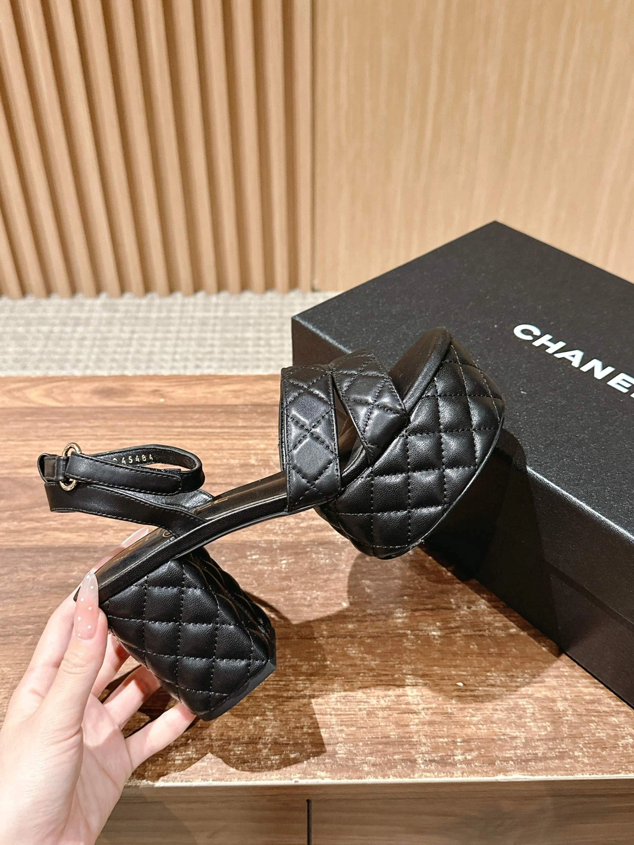 COCO-- 3h1958 G46427 X01000 94305 sheepskin Heel height：9CM item:E-X230F2611