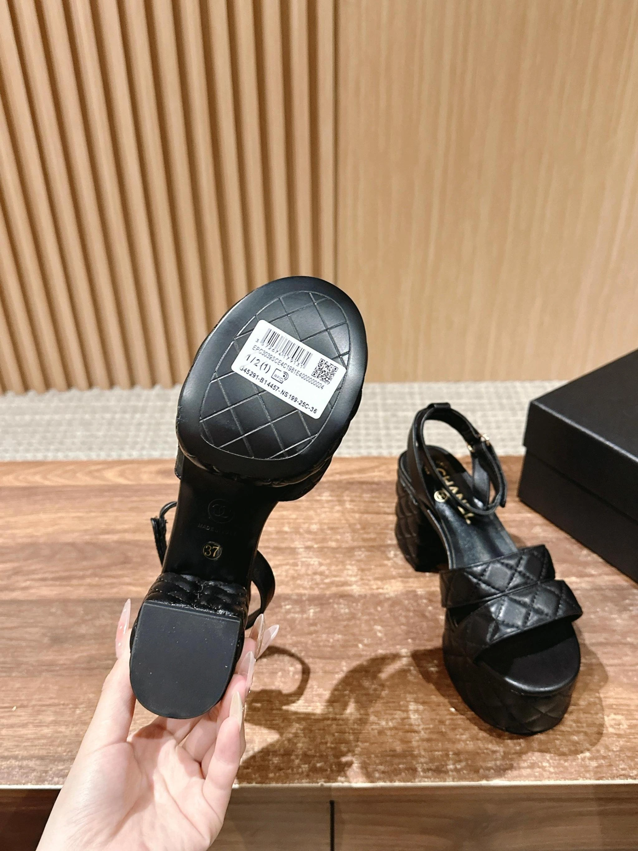 COCO-- 3h1958 G46427 X01000 94305 sheepskin Heel height：9CM item:E-X230F2611