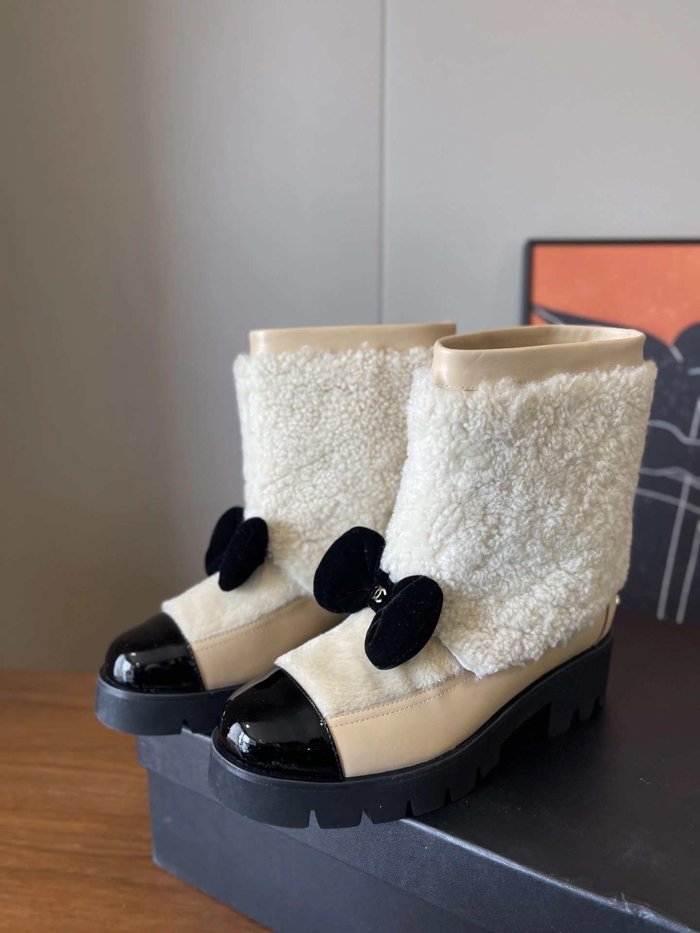 COCO-- 3h1958 G46636 B21528 U2879 Calfskin wool item:E-X003L1227B