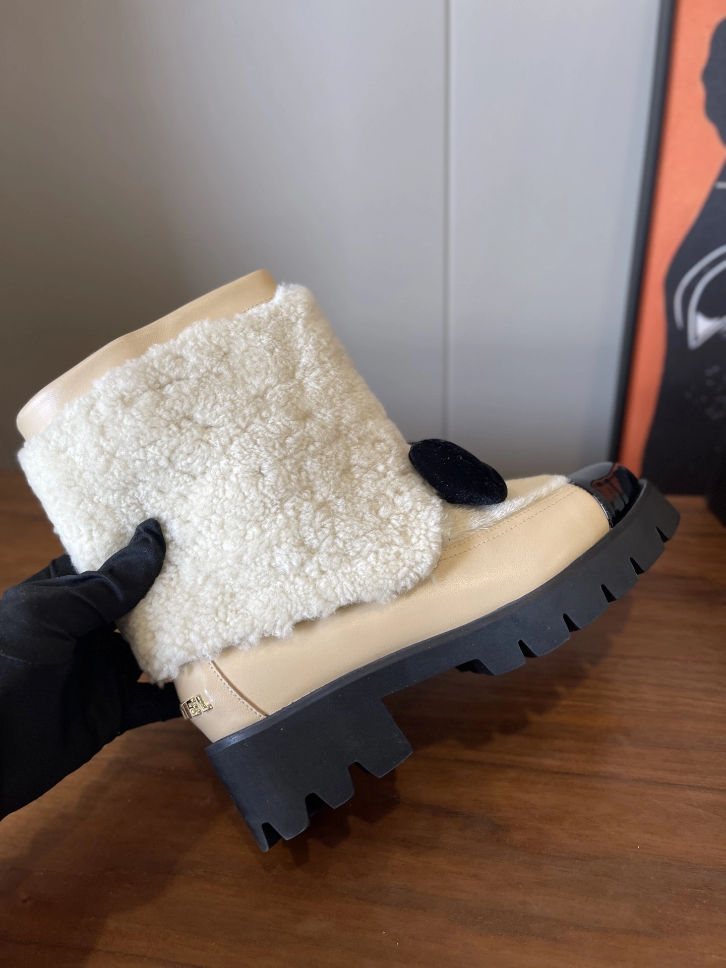 COCO-- 3h1958 G46636 B21528 U2879 Calfskin wool item:E-X003L1227B