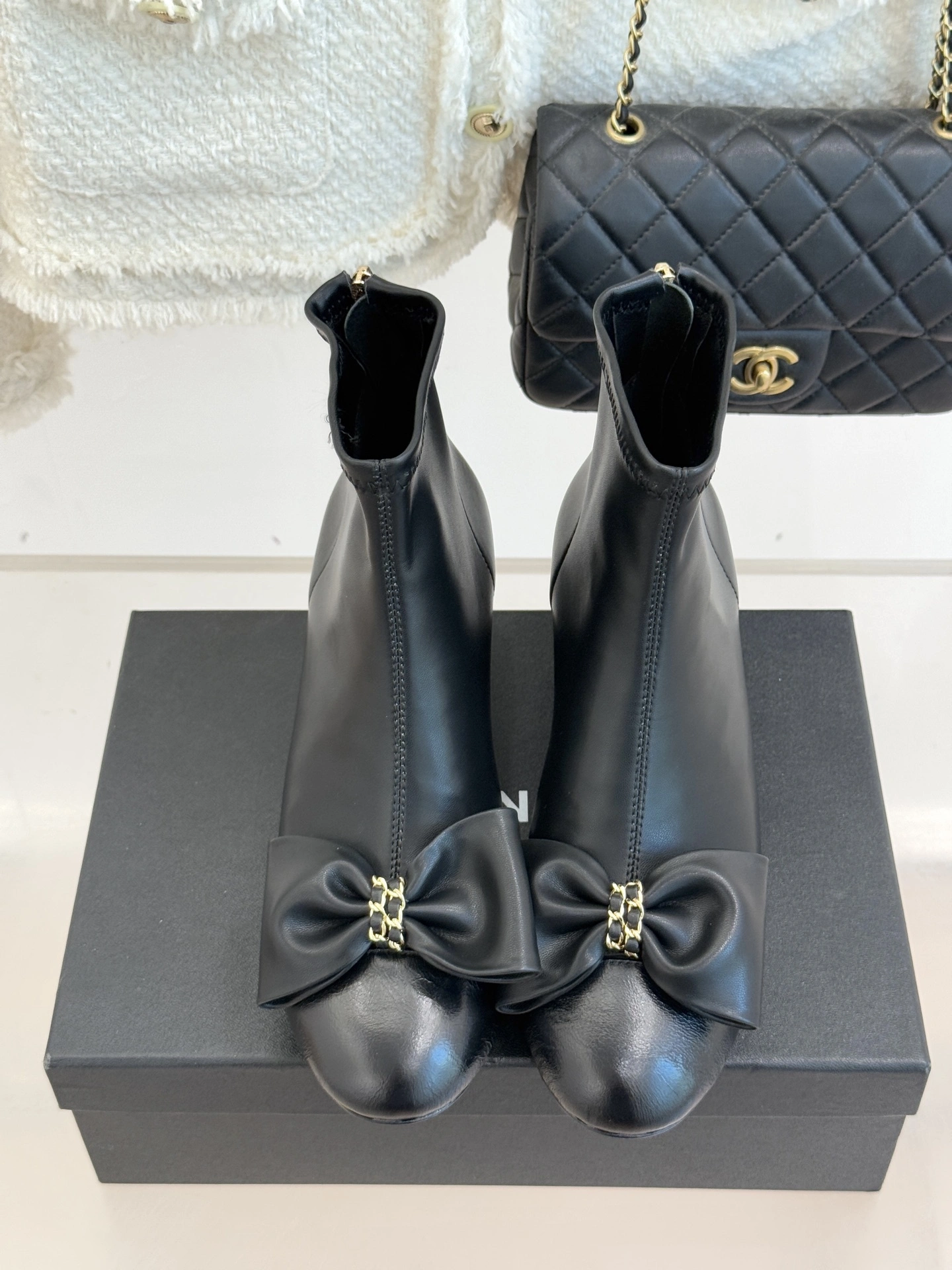 COCO-- 3h1958 G46816 B22273 94305 sheepskin item:E-X362J3001