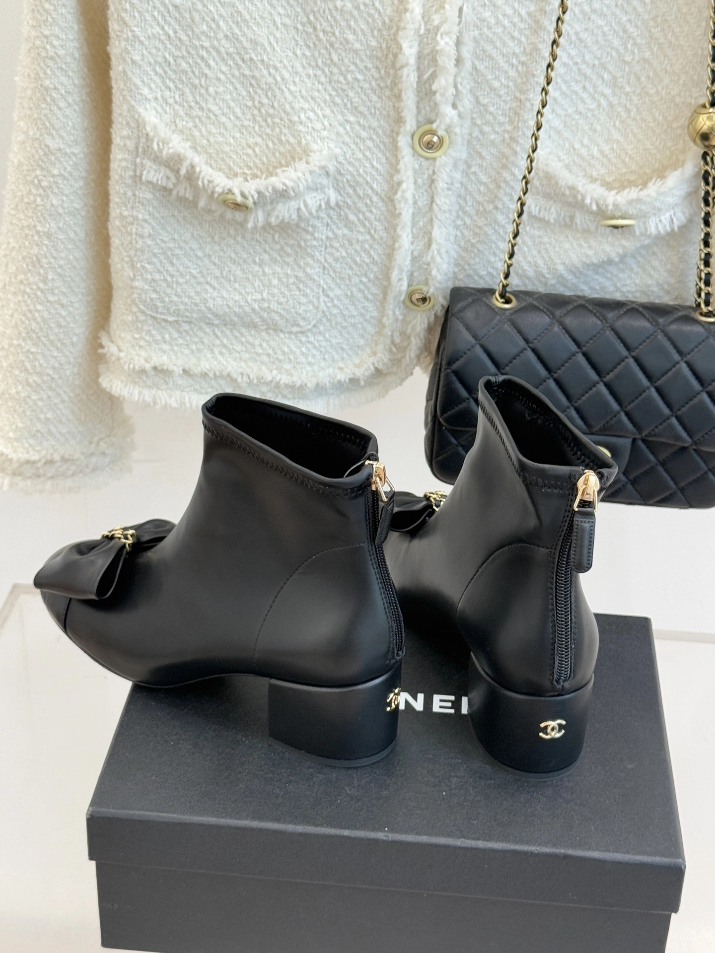 COCO-- 3h1958 G46816 B22273 94305 sheepskin item:E-X362J3001