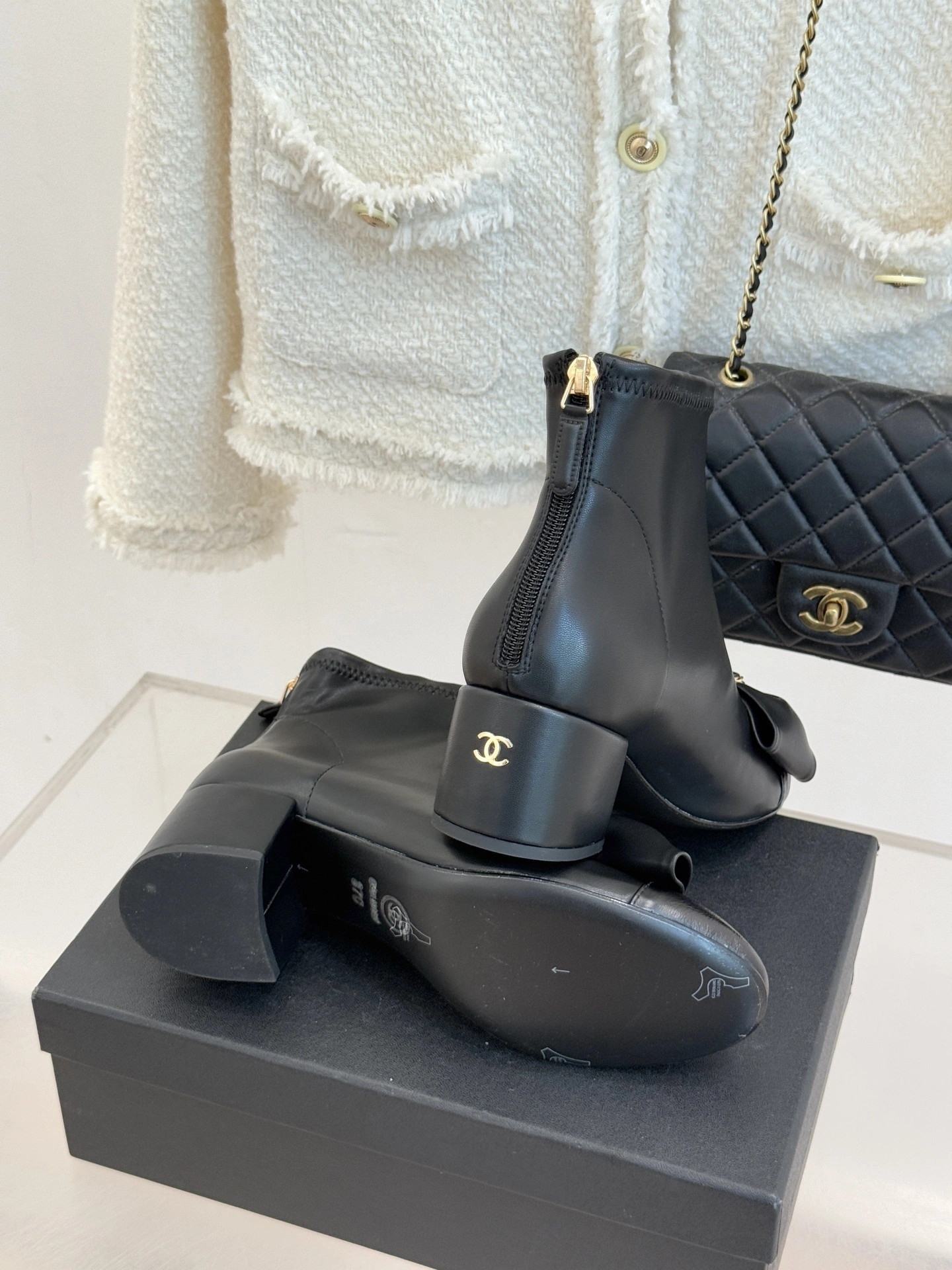 COCO-- 3h1958 G46816 B22273 94305 sheepskin item:E-X362J3001