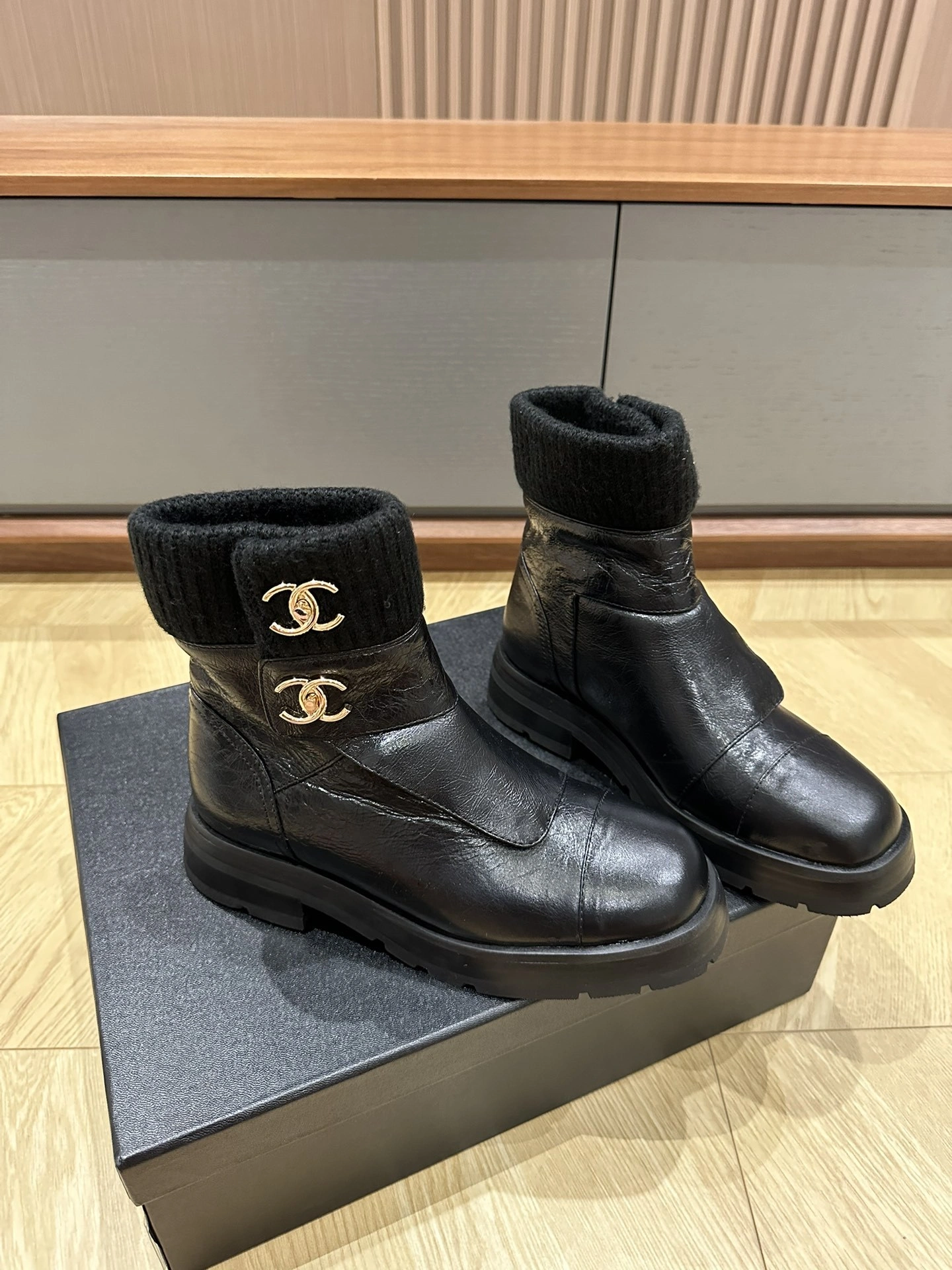 COCO-- 3h1958 sheepskin item:E-X003J2916T