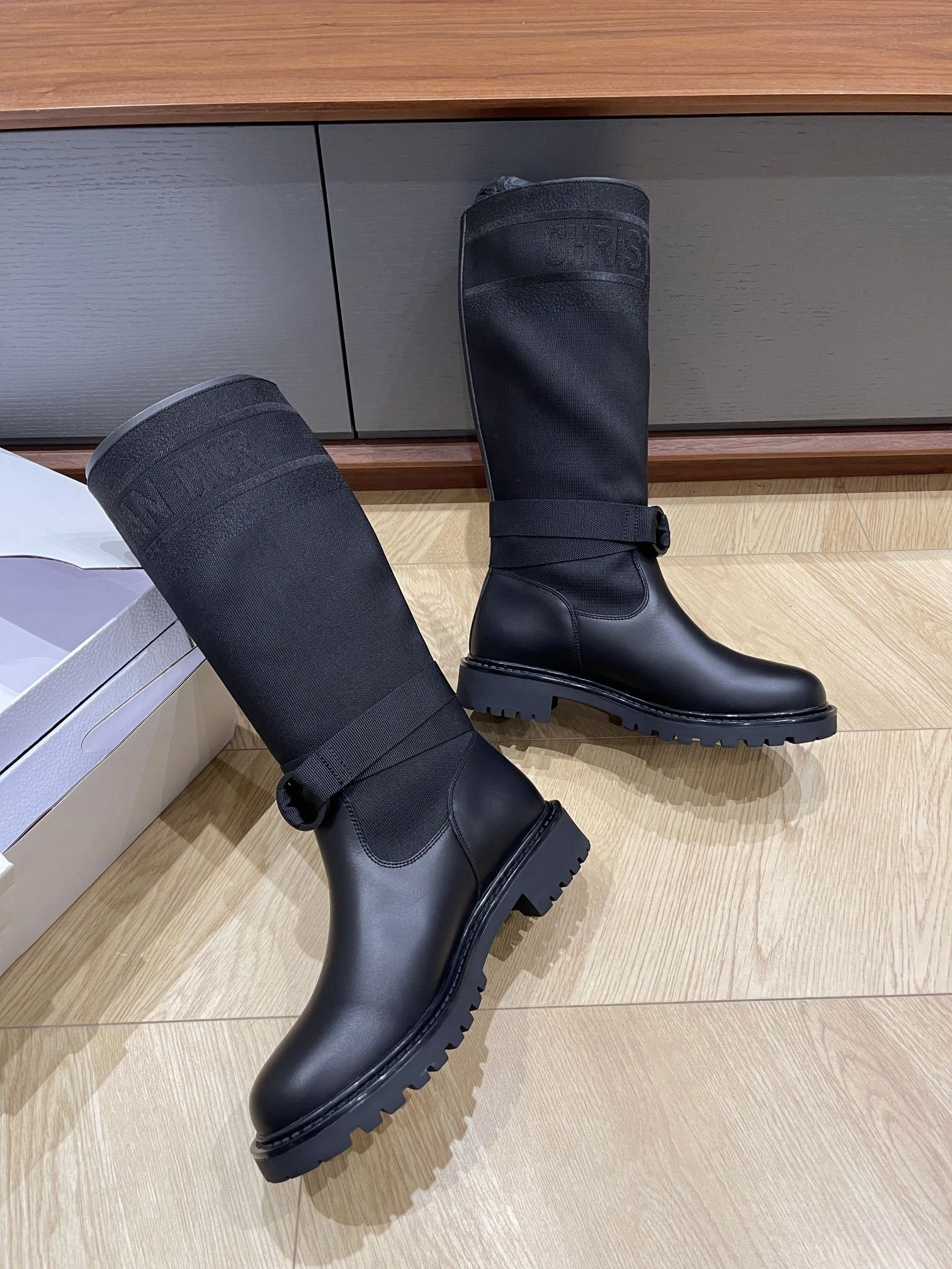 COCO-- 4ior KCI611SCN_S20X Calfskin sheepskin item:E-X187A0987