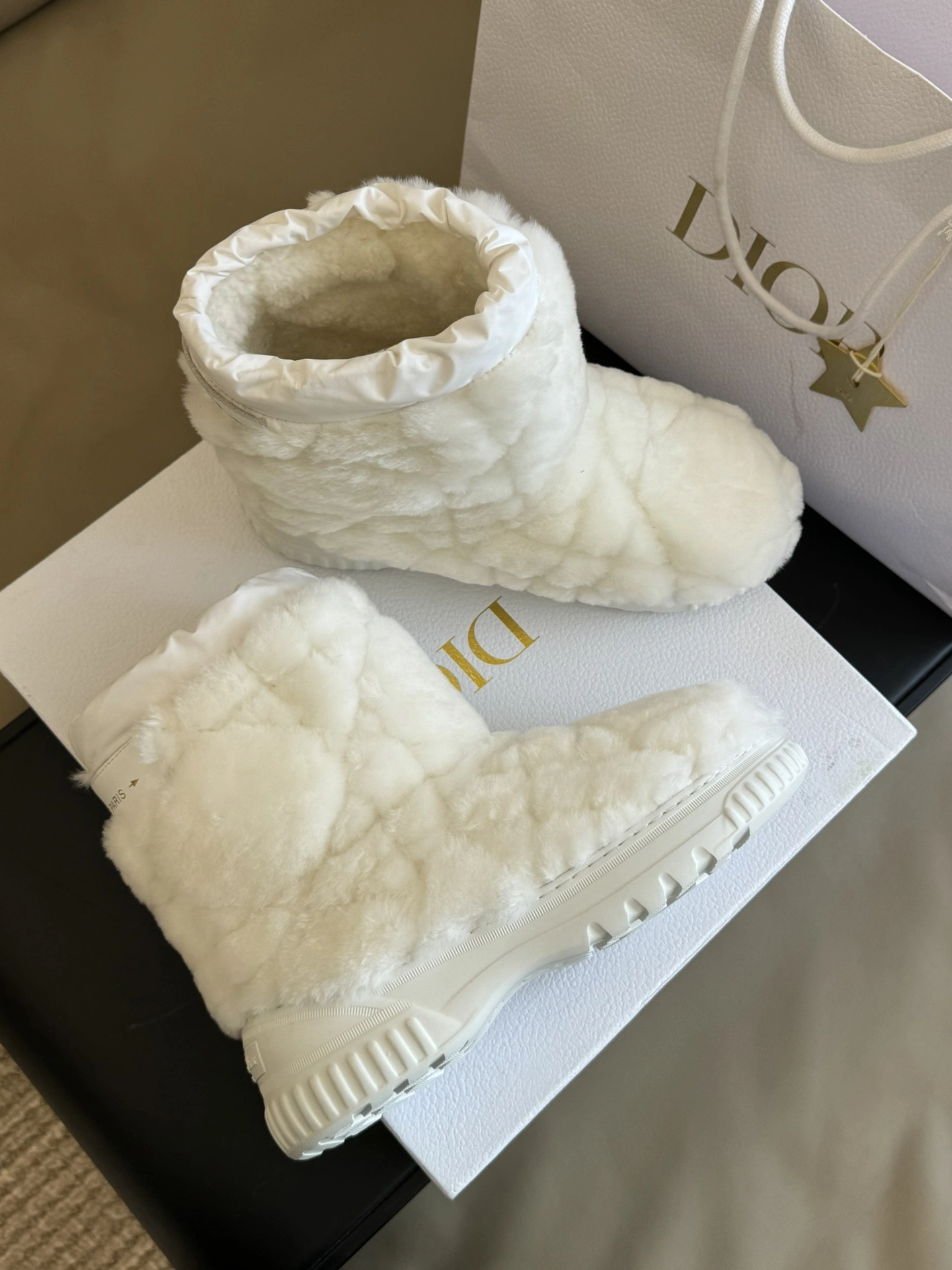 COCO-- 4ior KCI992SKK_S03W wool item:E-X187A1001