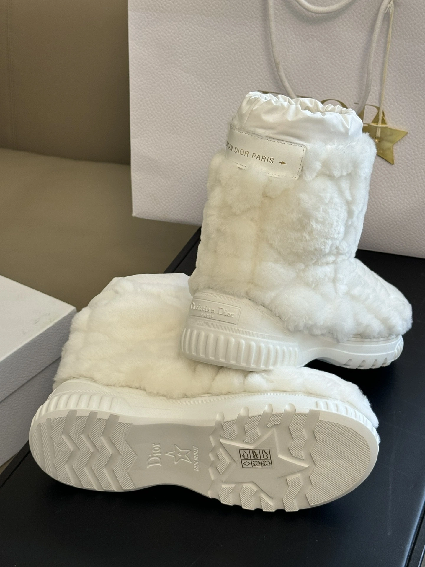 COCO-- 4ior KCI992SKK_S03W wool item:E-X187A1001