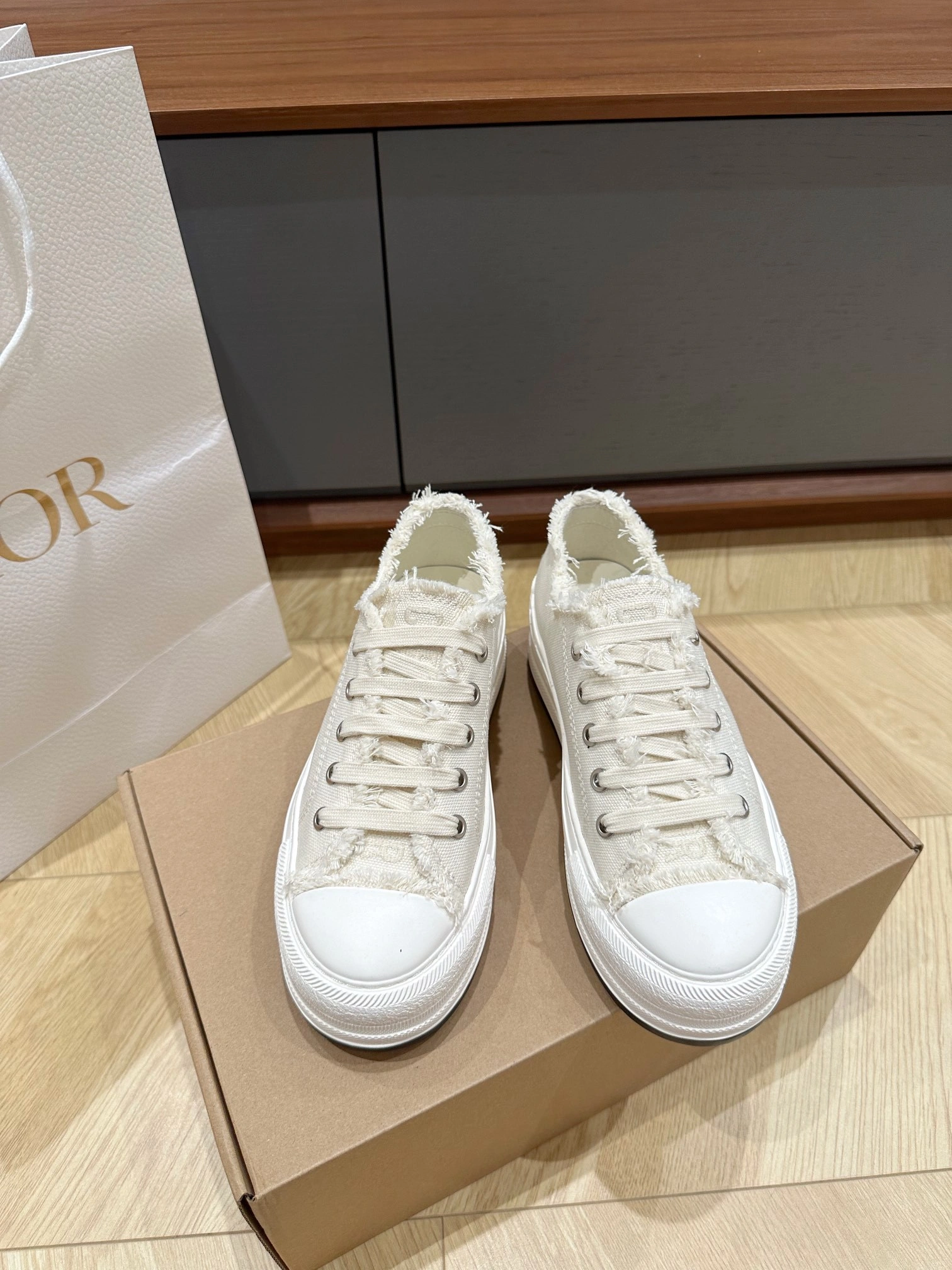 COCO-- 4ior KCK412CVY_S02U sheepskin embroidery item:D-X03E2117