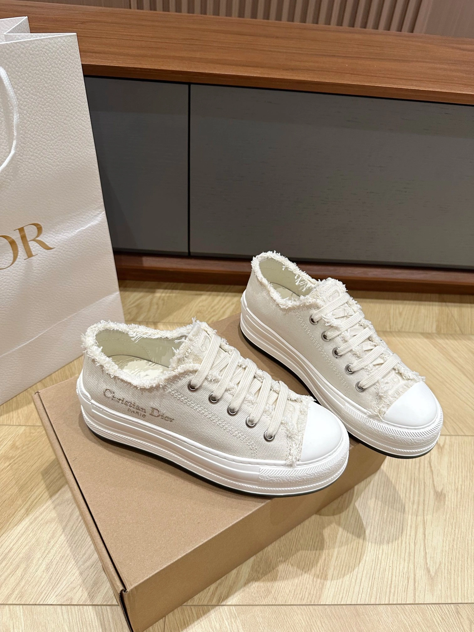 COCO-- 4ior KCK412CVY_S02U sheepskin embroidery item:D-X03E2117