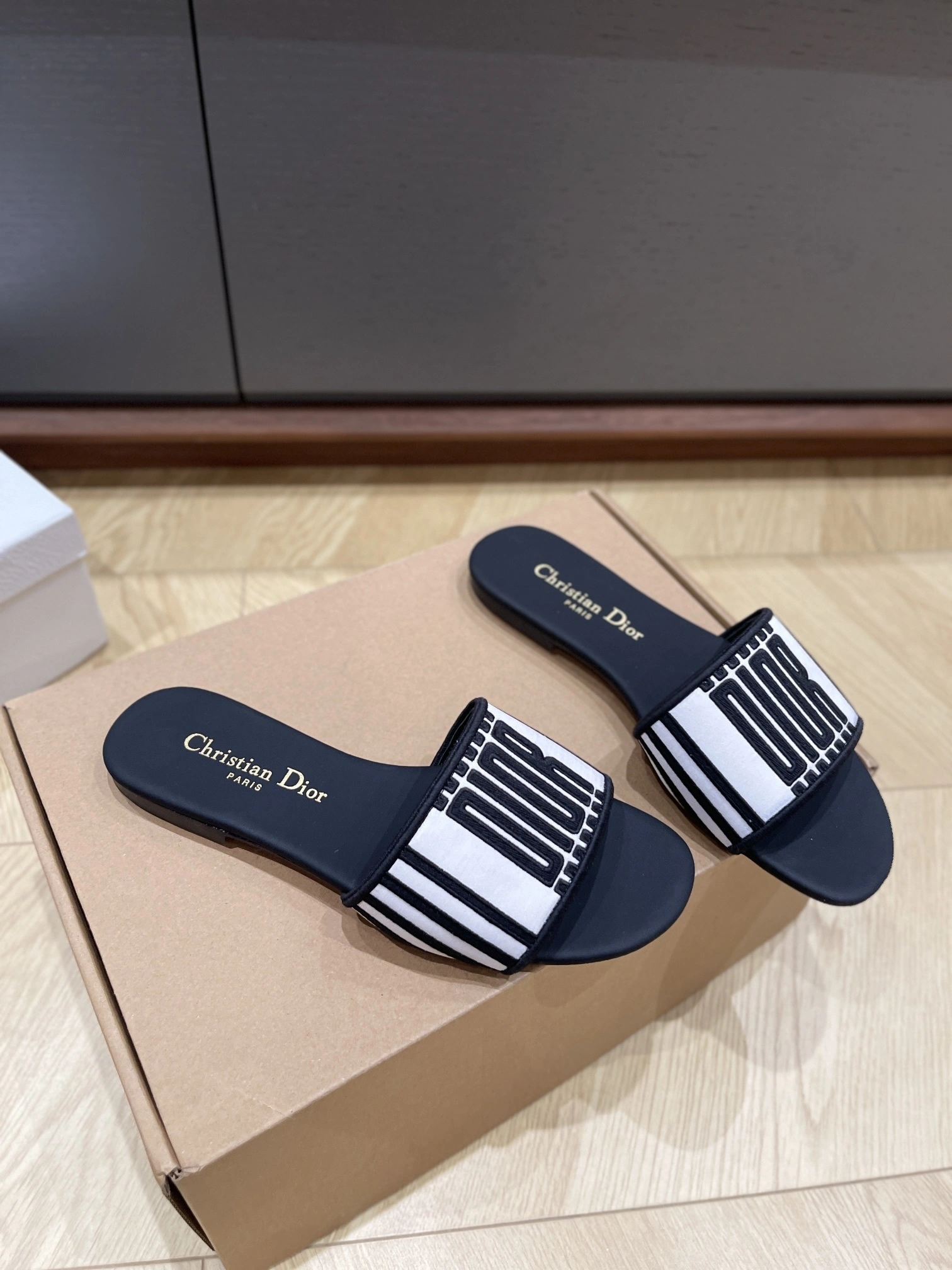 COCO-- 4ior KCQ166DLC_S17X embroidery item:E-XW03F0610