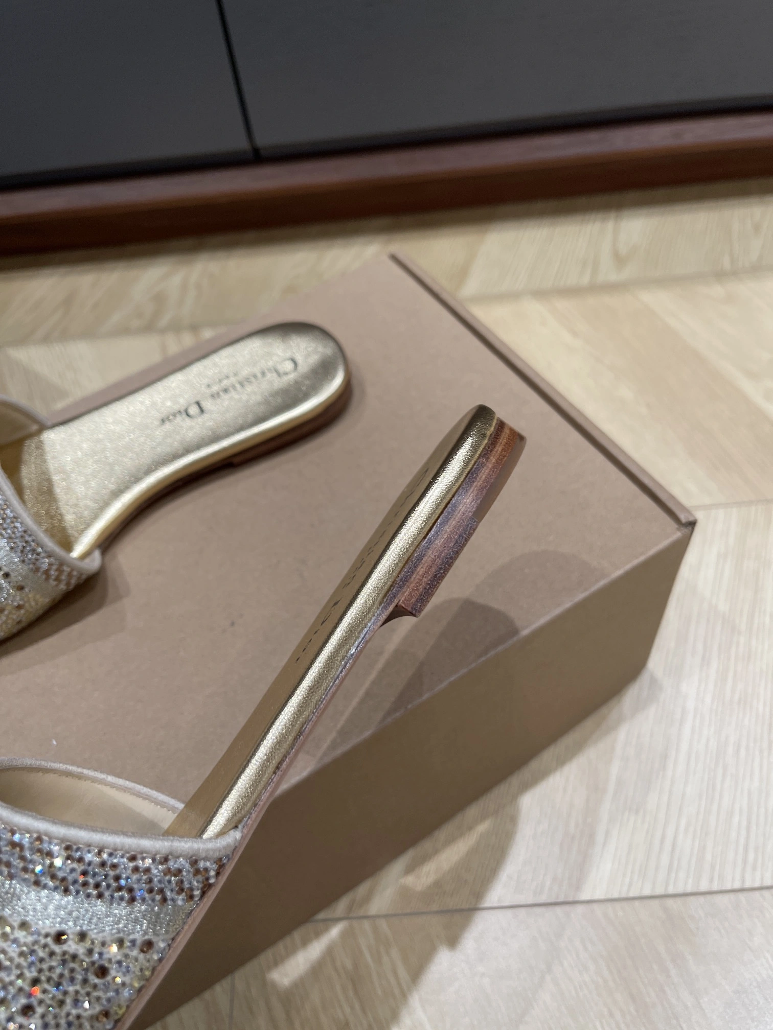COCO-- 4ior KCQ209LCS_S62K embroidery item:E-XW03F0618