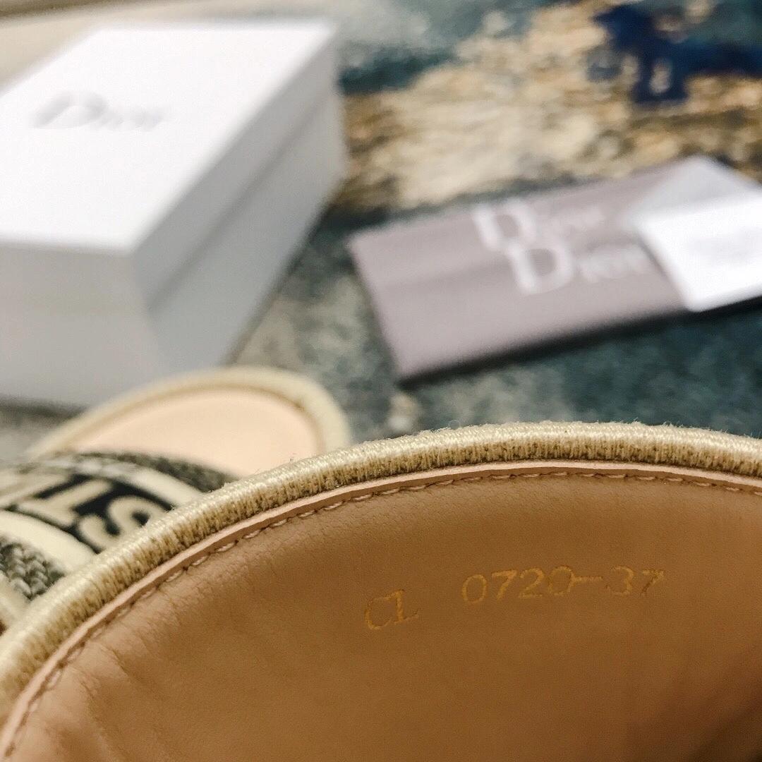 COCO-- 4ior KCQ268CVR_S07X cowhide embroidery item:D-X158F1259