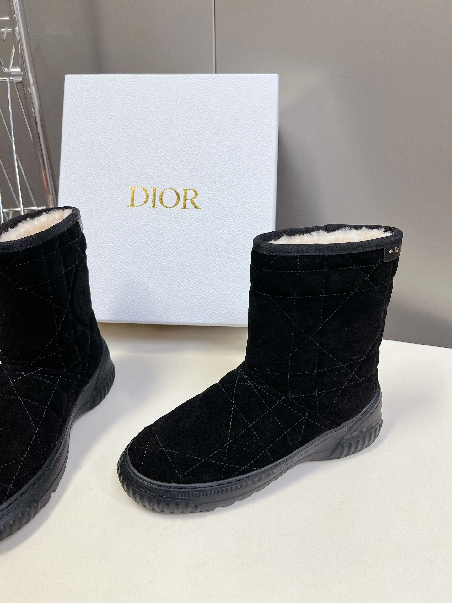 COCO-- 4ior KCT076CSI_S900 Chez Moi wool sheepskin item:E-X158A1002