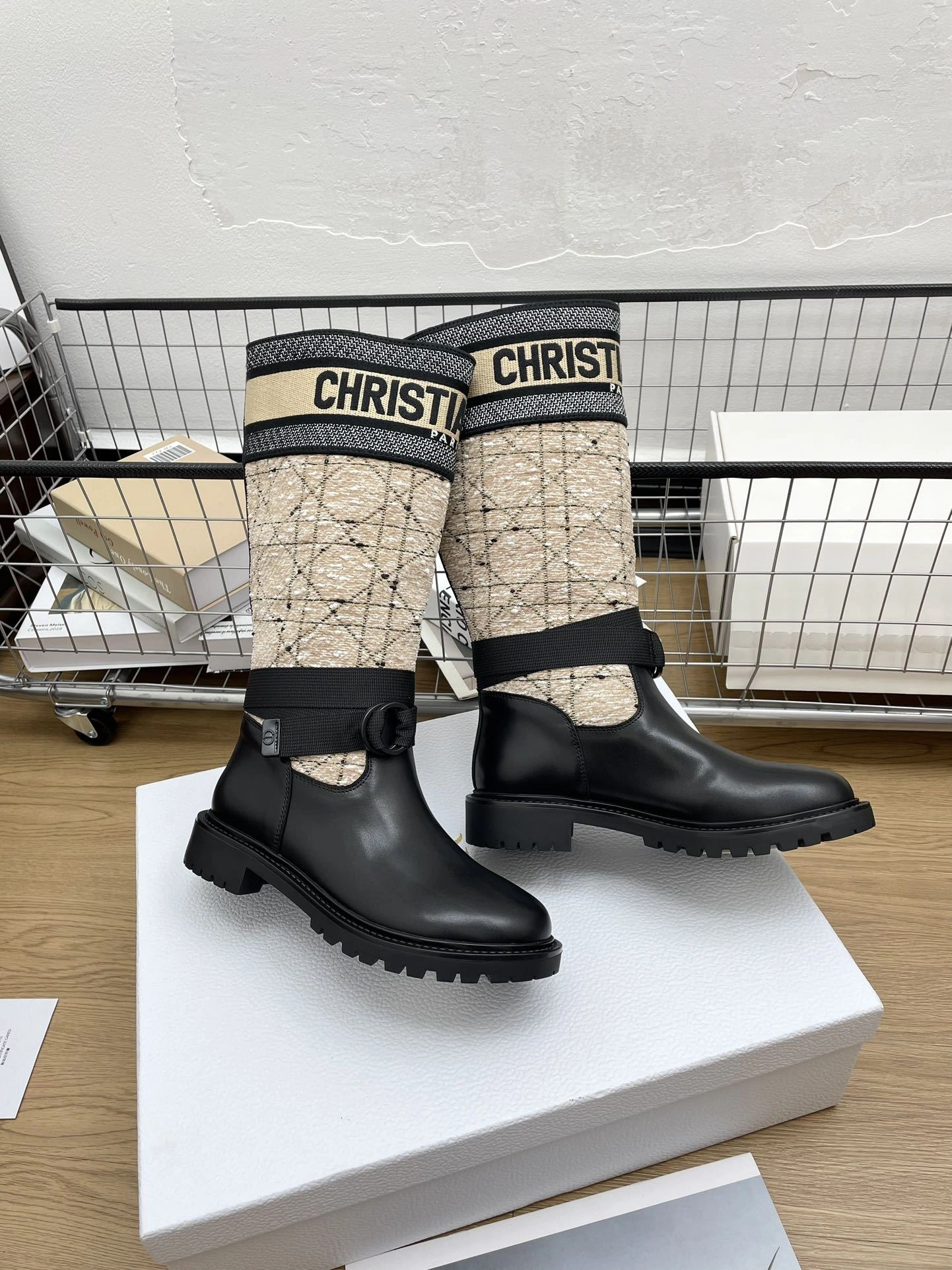 COCO-- 4ior KDI981CWY_S60U cowhide embroidery D-Major item:E-X000H2315