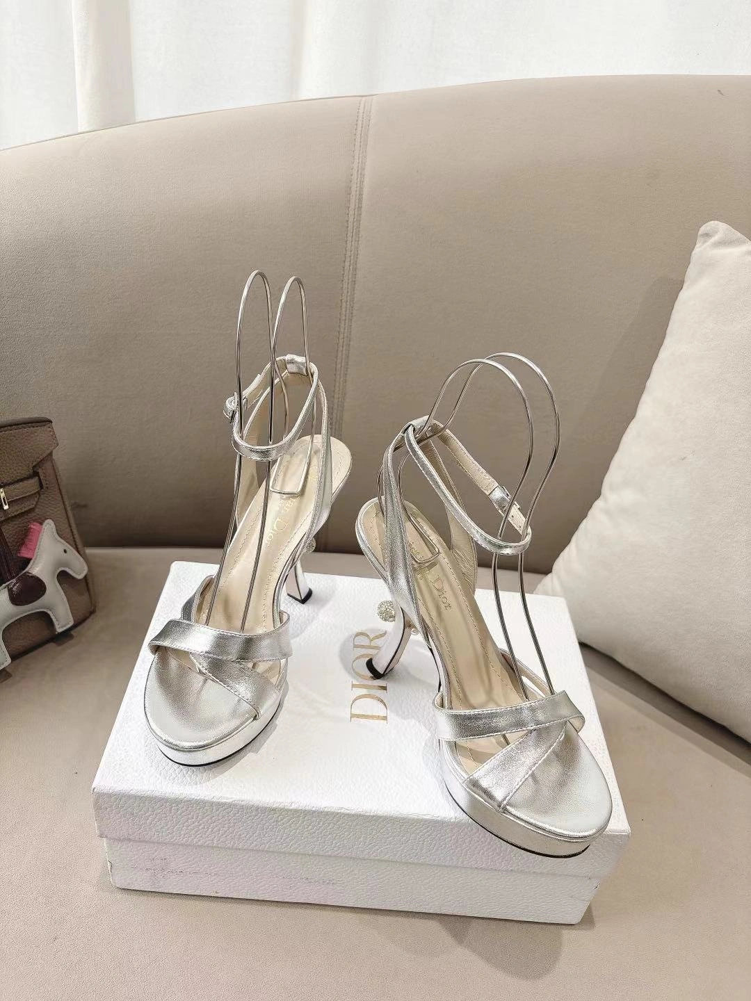 COCO-- 4ior KDO169LAM_S46K sheepskin Heel height：11CM item:E-X000H1623
