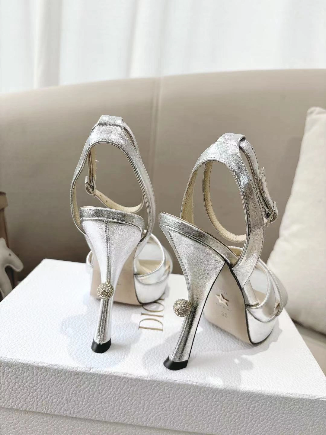COCO-- 4ior KDO169LAM_S46K sheepskin Heel height：11CM item:E-X000H1623