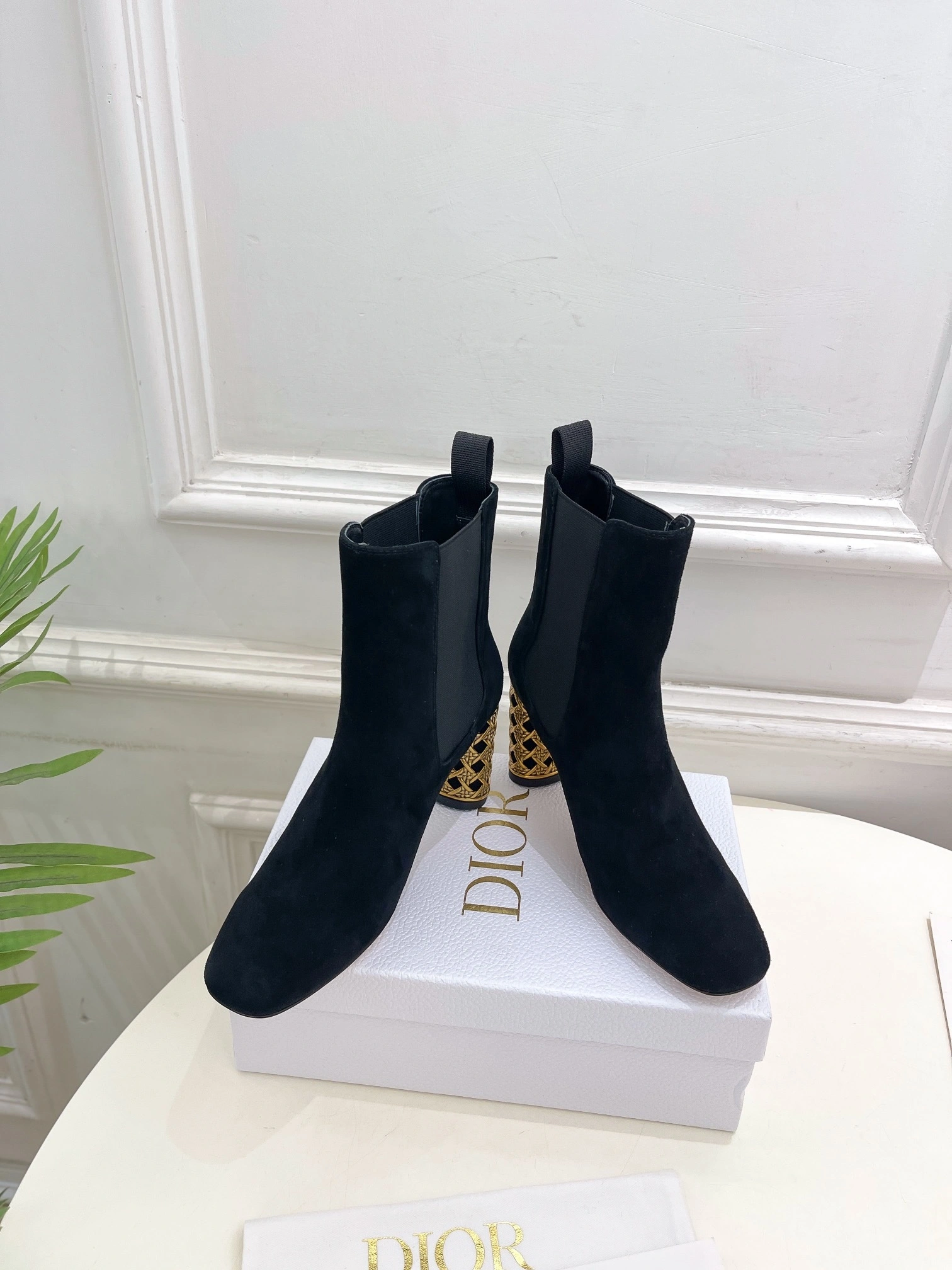 COCO-- 4ior KDT067VVV_S900 Calfskin Icon Heel height：8cm item:E-X000H2312