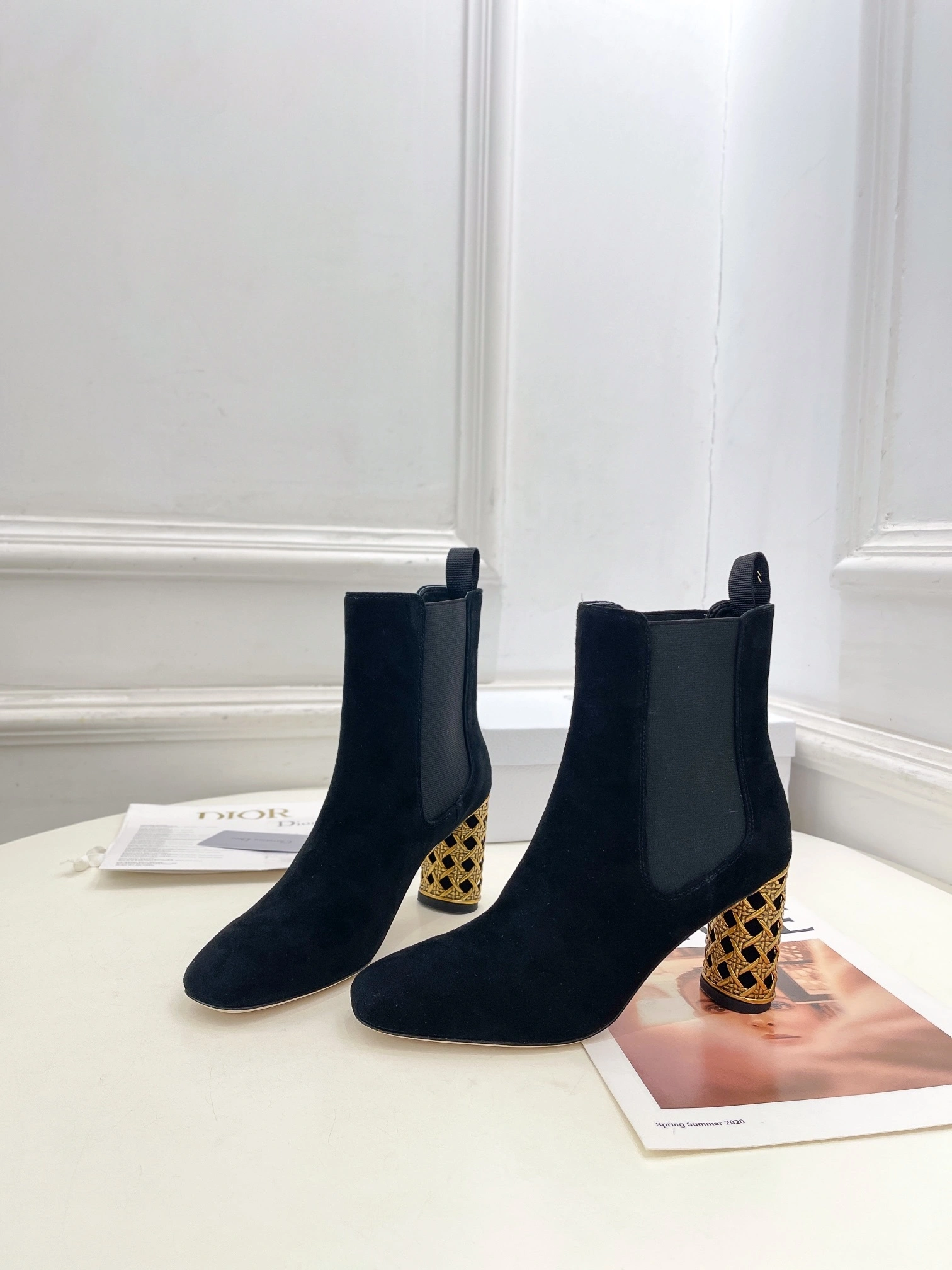 COCO-- 4ior KDT067VVV_S900 Calfskin Icon Heel height：8cm item:E-X000H2312