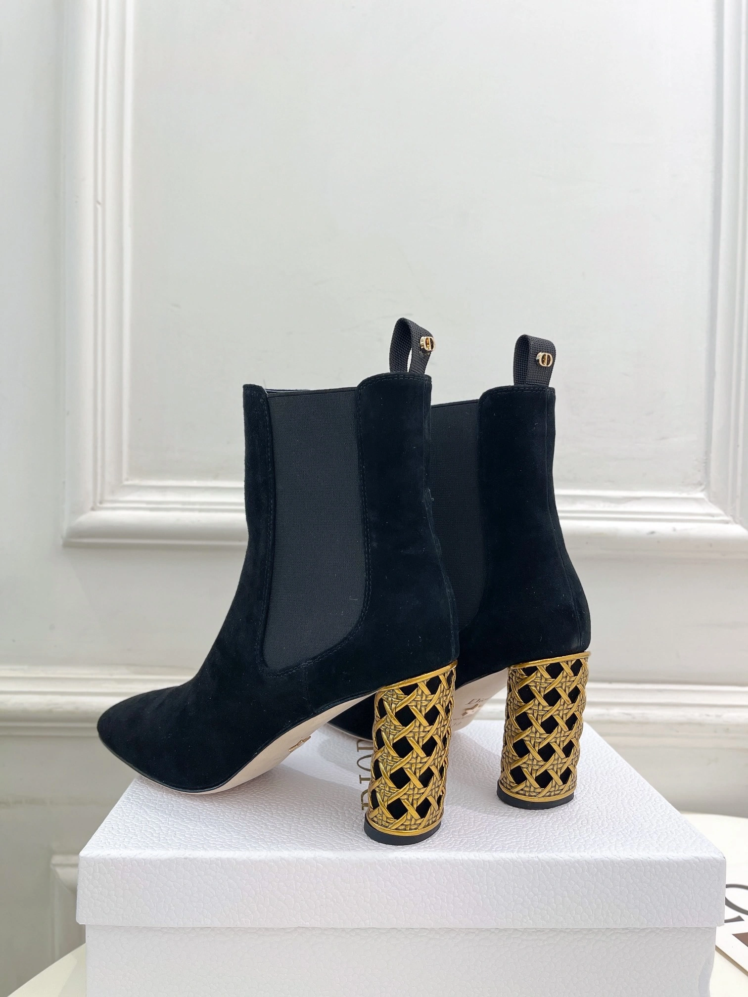 COCO-- 4ior KDT067VVV_S900 Calfskin Icon Heel height：8cm item:E-X000H2312