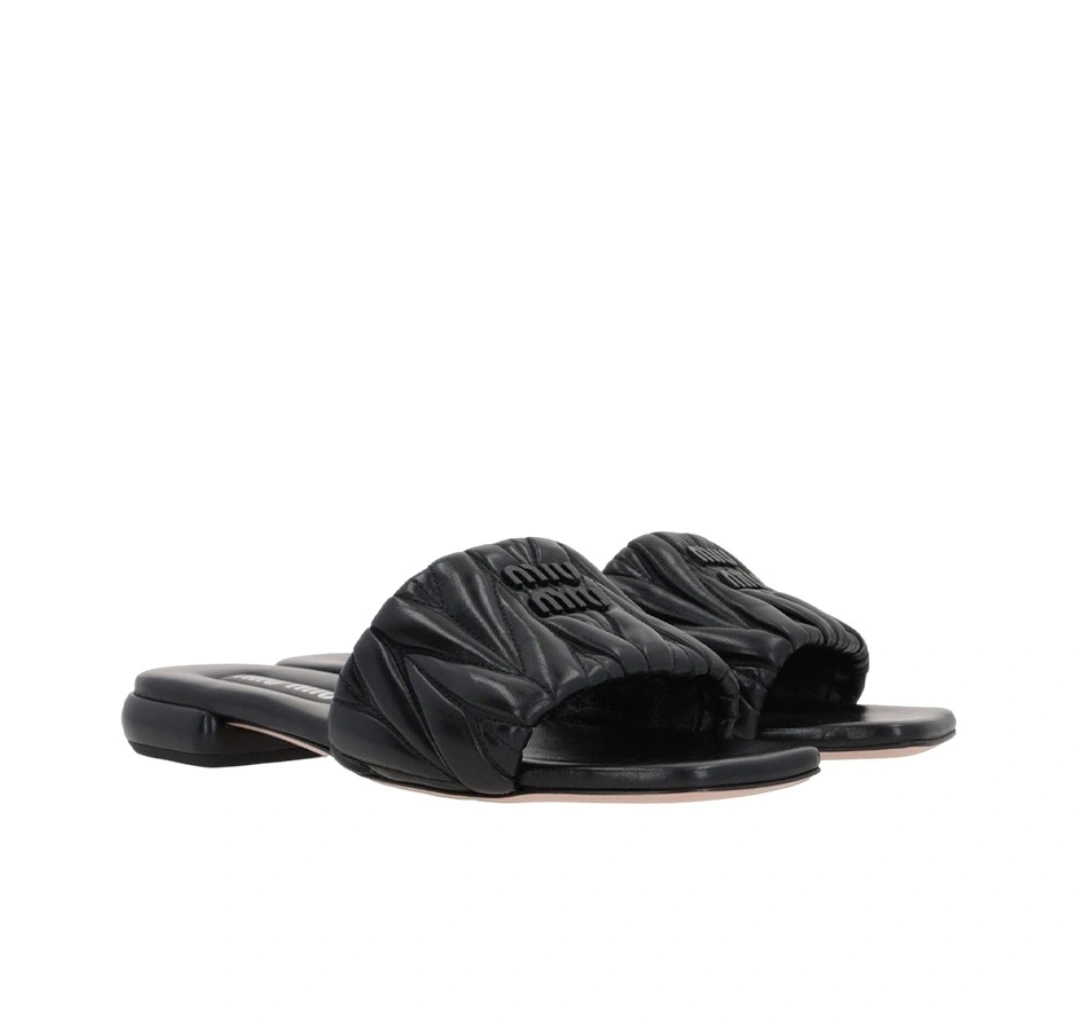 COCO-- 5XX605_LM5_F0002_F_0103 sheepskin item:D-X158D1001