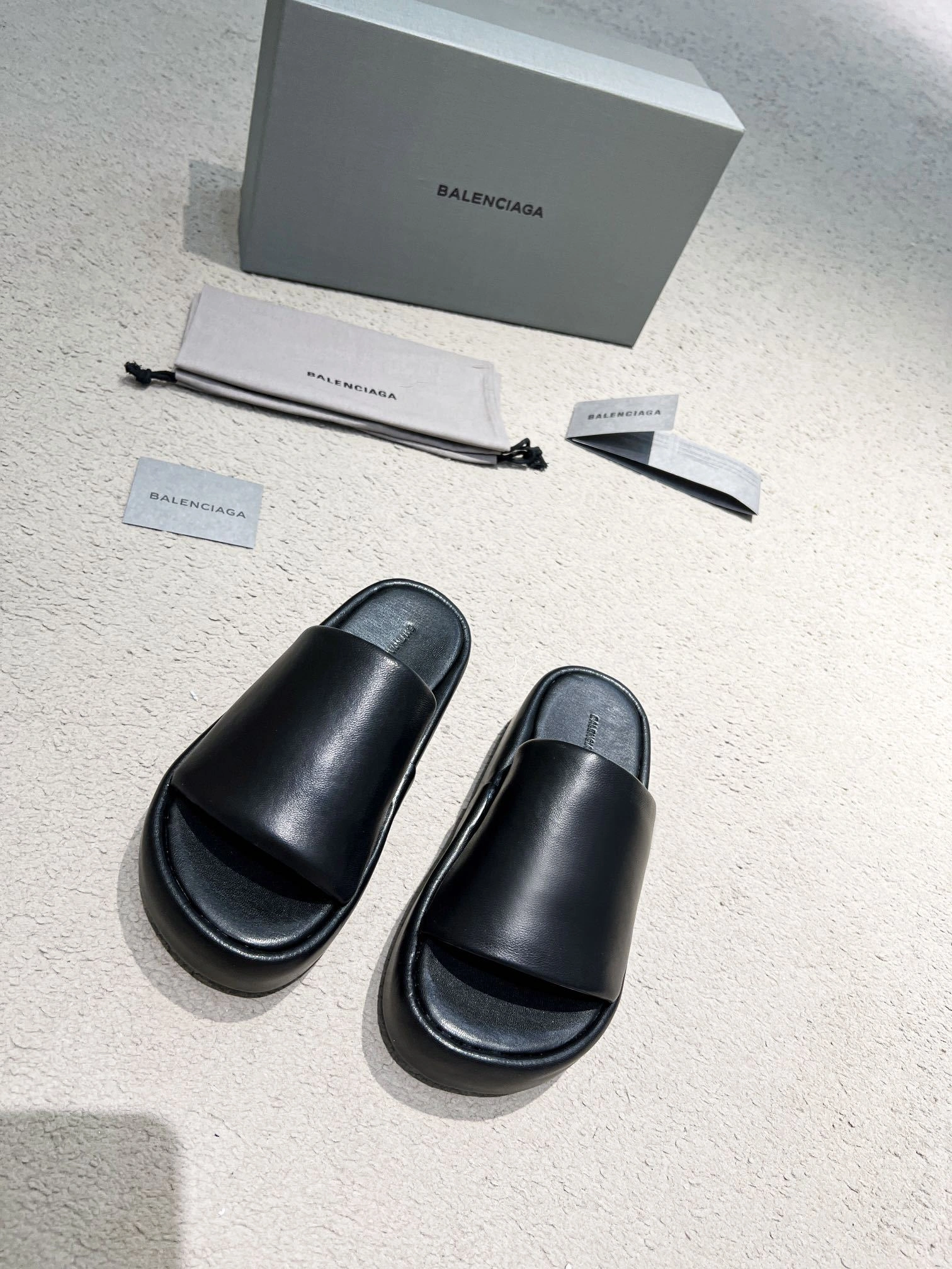 COCO-- 656960WA2M31090 MATERIAL PU+TPU 5cm Heel height item:C-X198C1512