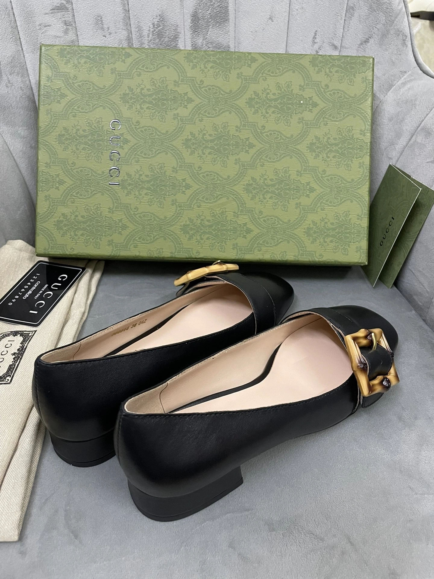 COCO-- 658856 C9D00 1000 item:B-X000D04H-3